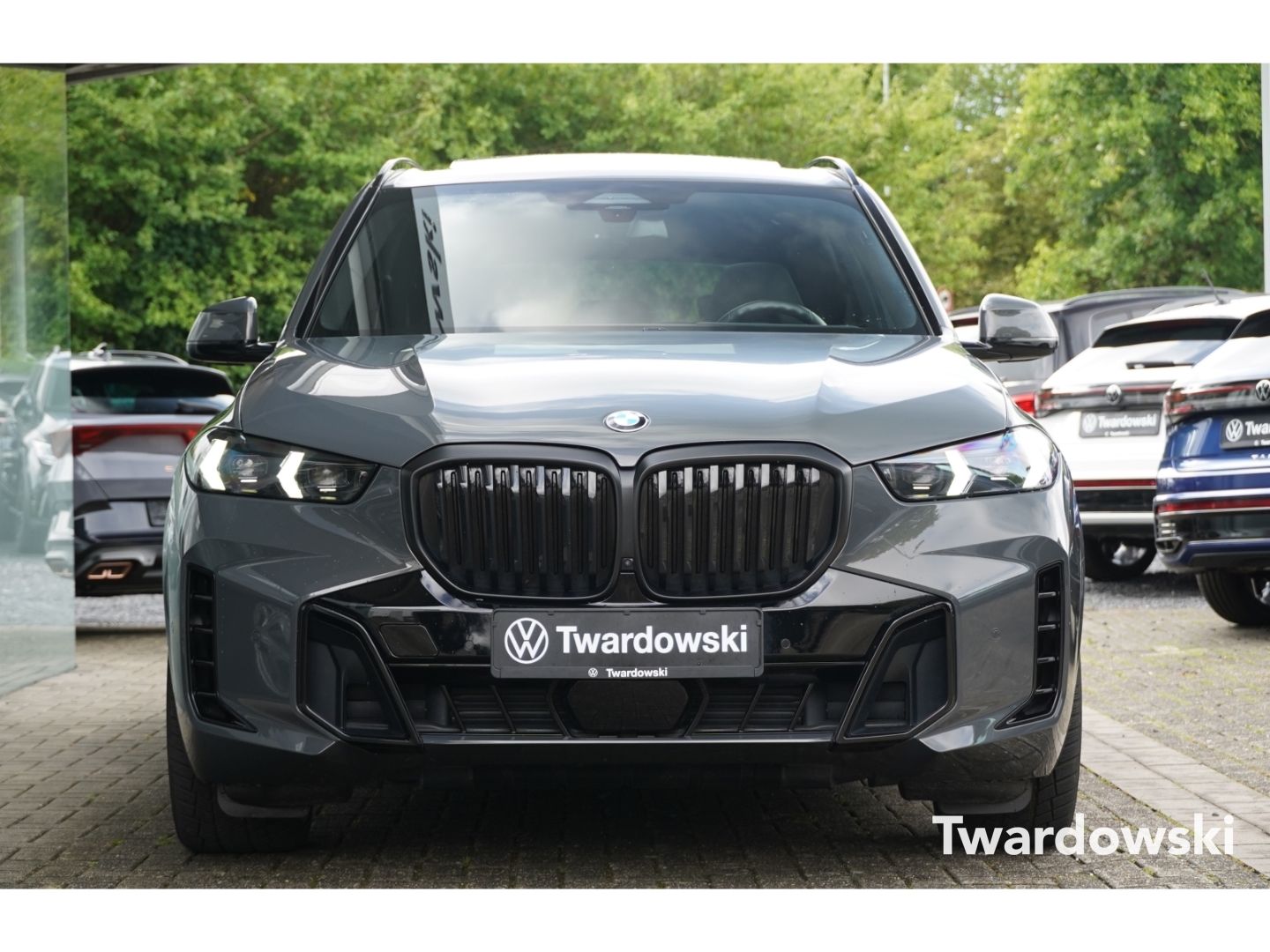 BMW X5 40d M Sport PANO HUD AHK Luft SOFT Massage
