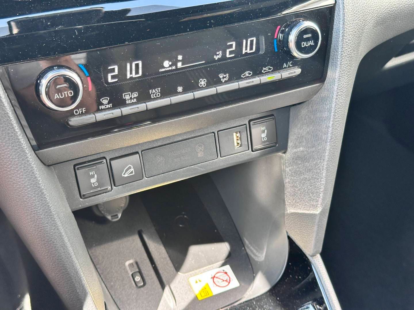 Toyota Yaris Cross 1,5 Hybrid 4x4, Adventure