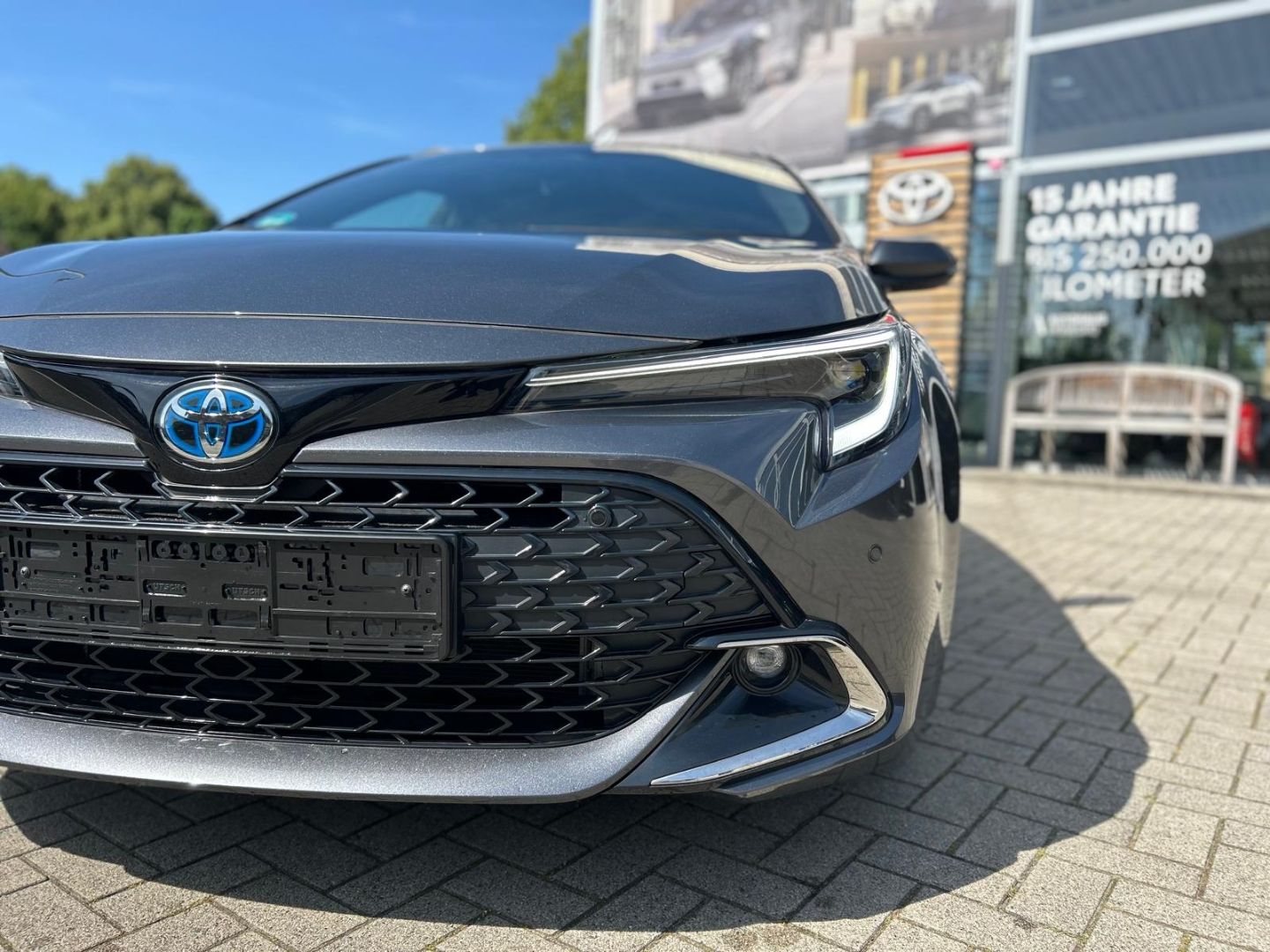 Toyota Corolla TS Hybrid Teamplayer ACC LED SHZ NAVI AC