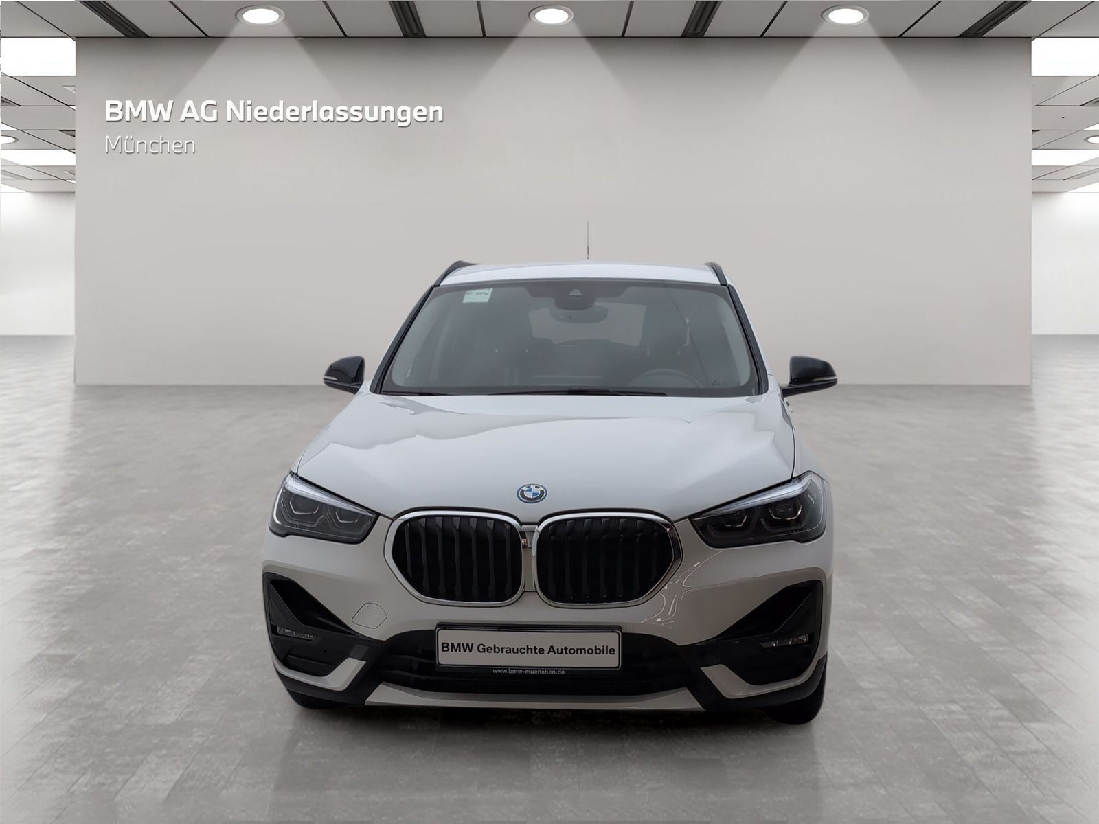 BMW X1 xDrive25e Sport Line - Samsaru's Car Outlet