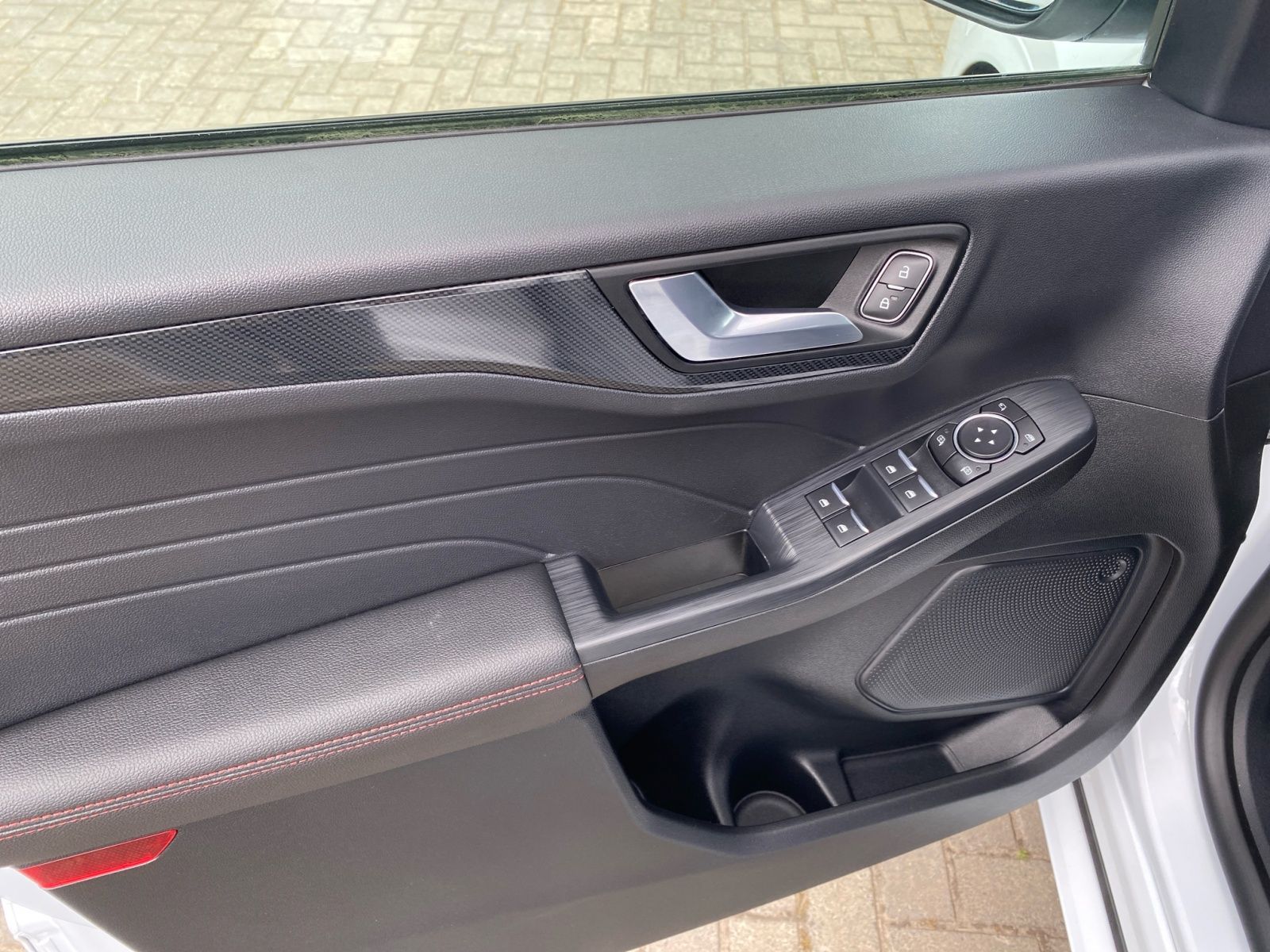 Ford Kuga ST-Line X 2.0 EcoBlue - Samsaru's Car Outlet