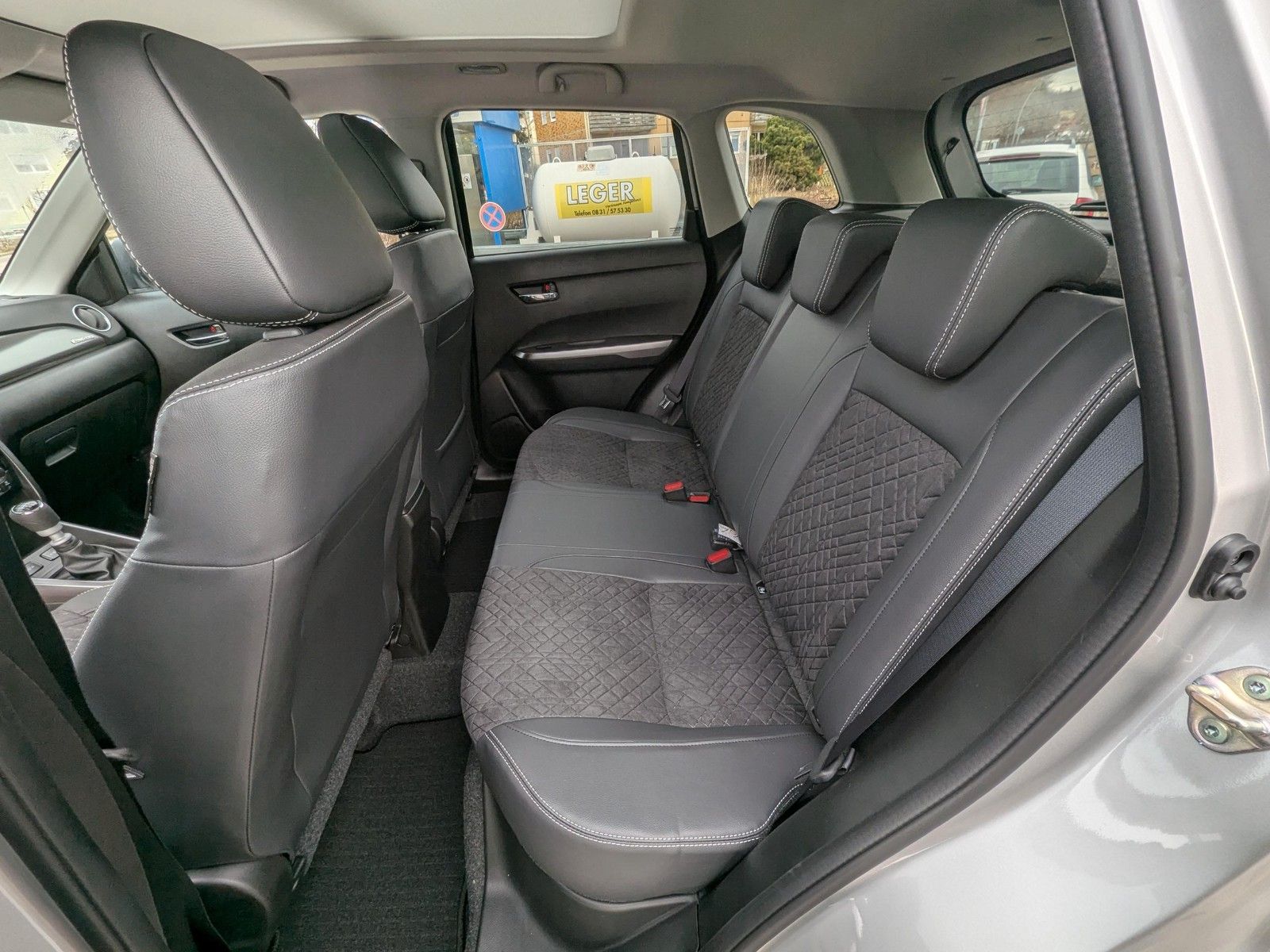 Suzuki Vitara 1.4 BOOSTERJET Hybrid Comfort+ Allgrip - Samsaru's Car Outlet