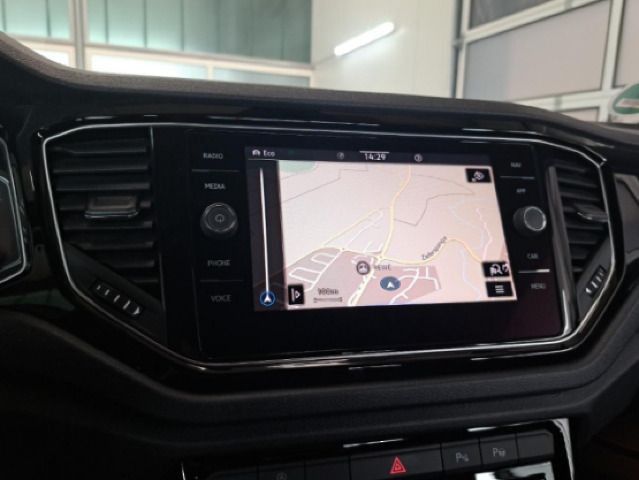 Volkswagen T-Roc 1.5 TSI DSG R line - Samsaru's Car Outlet