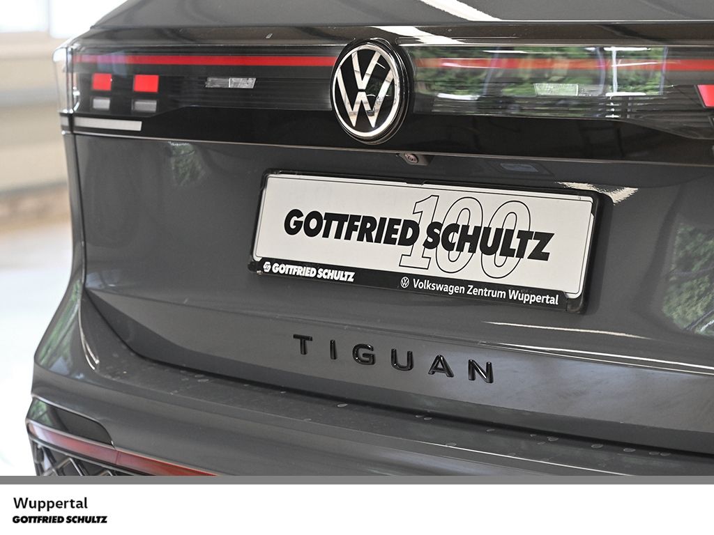 Volkswagen Tiguan R-Line 2.0 TDI LEDER AHK PANO HD MATRIX