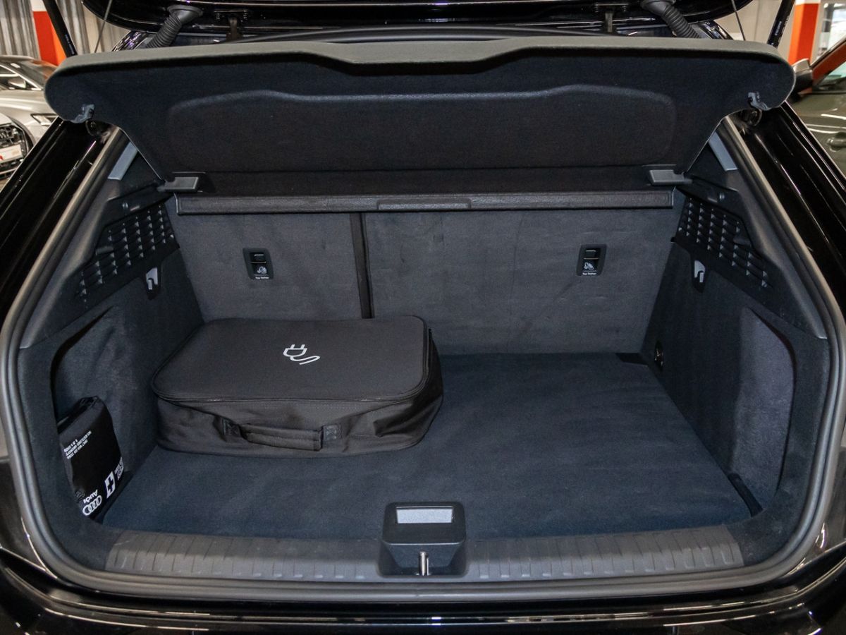 Audi A3 Sportback 40 TFSI e - Samsaru's Car Outlet