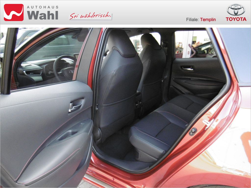 Toyota Corolla Touring Sports 2.0 Hybrid GR Sport