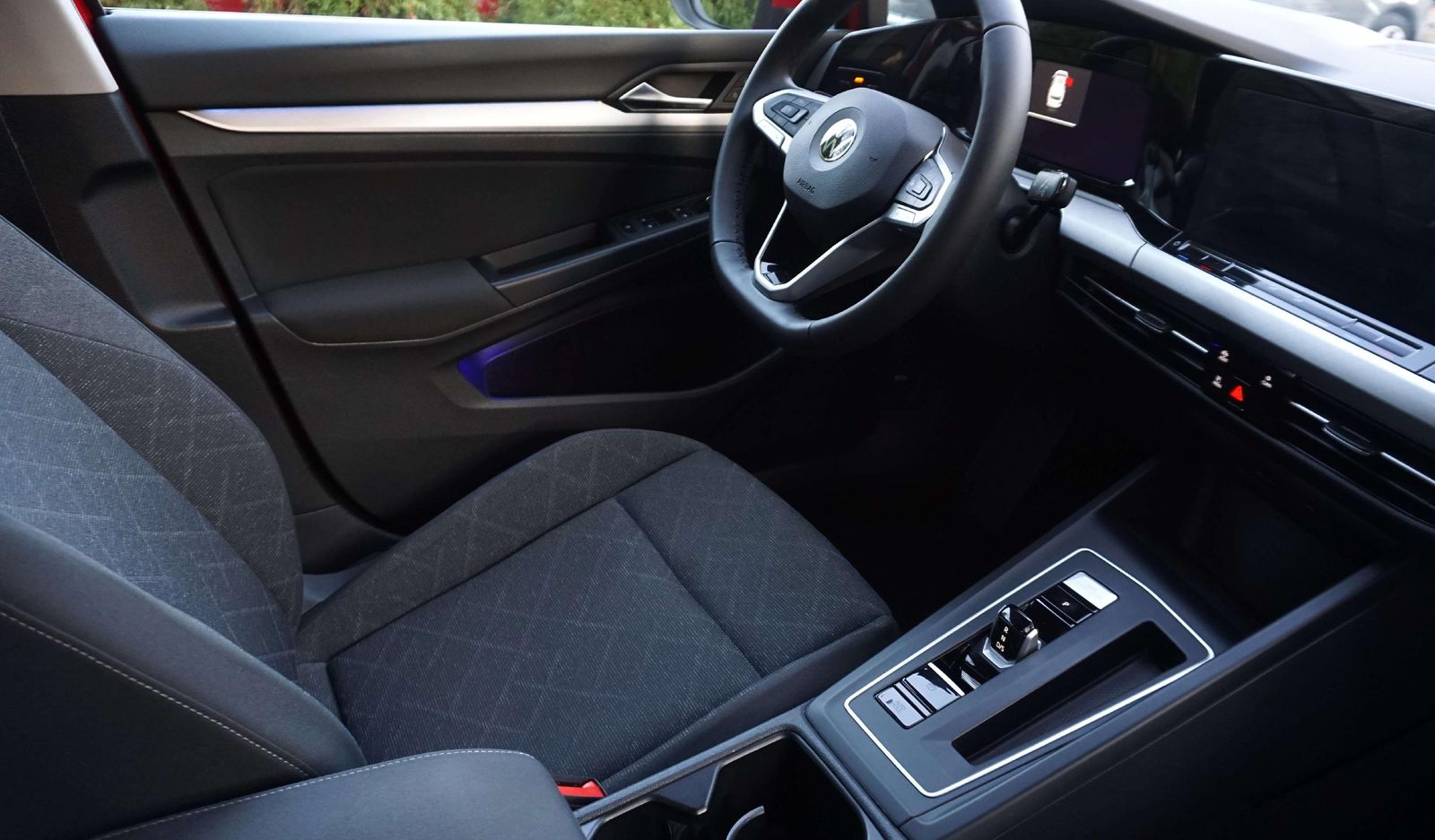 Volkswagen Golf Variant Life - Samsaru's Car Outlet