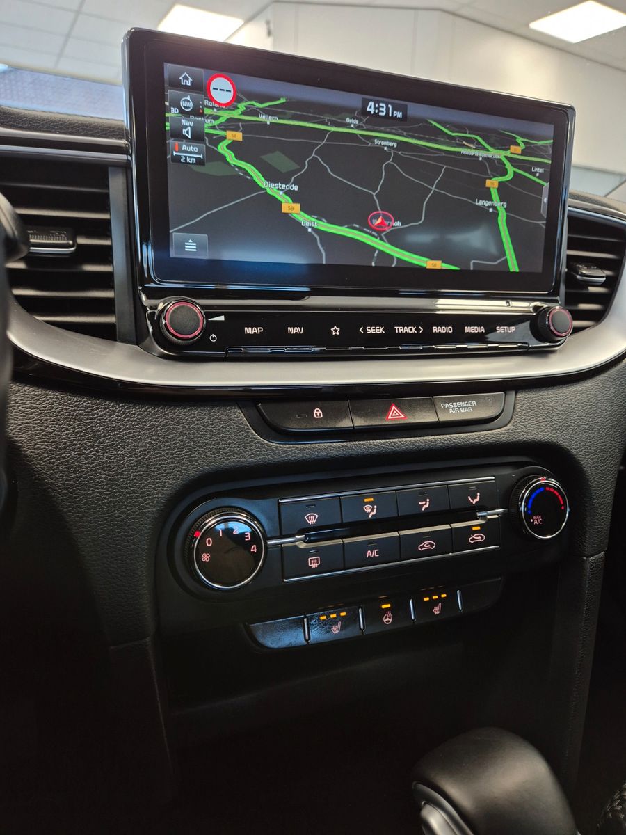 Kia XCeed 1.6 CRDI Spirit Sport - Samsaru's Car Outlet