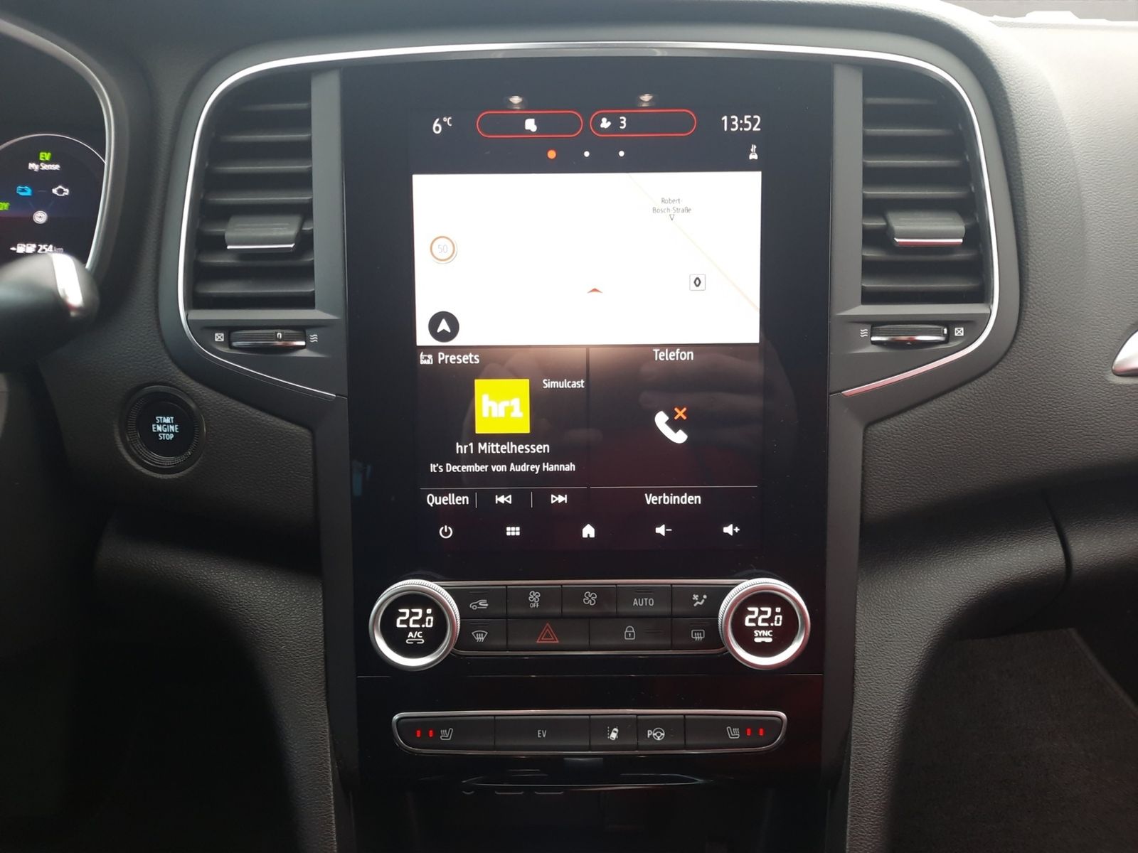 Renault Megane Grandtour INTENS E-TECH - Samsaru's Car Outlet