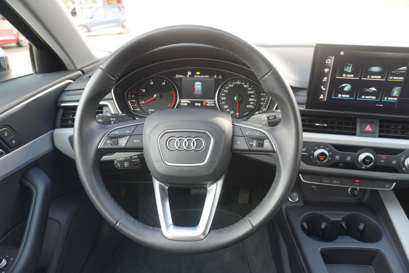 Audi A4 35 2.0 TDI Avant - Samsaru's Car Outlet