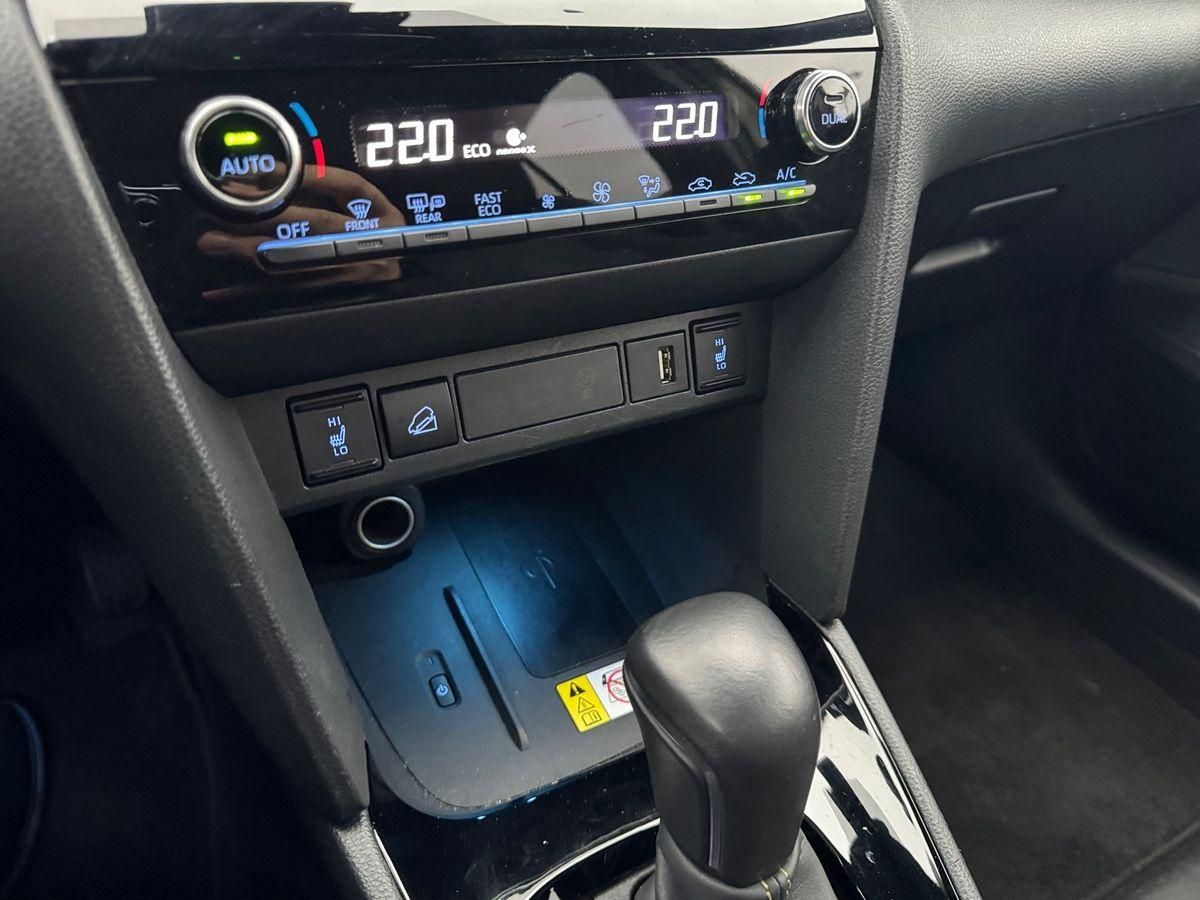 Toyota Yaris Cross 1.5 Hybrid VVT-I AWD-i Adventure