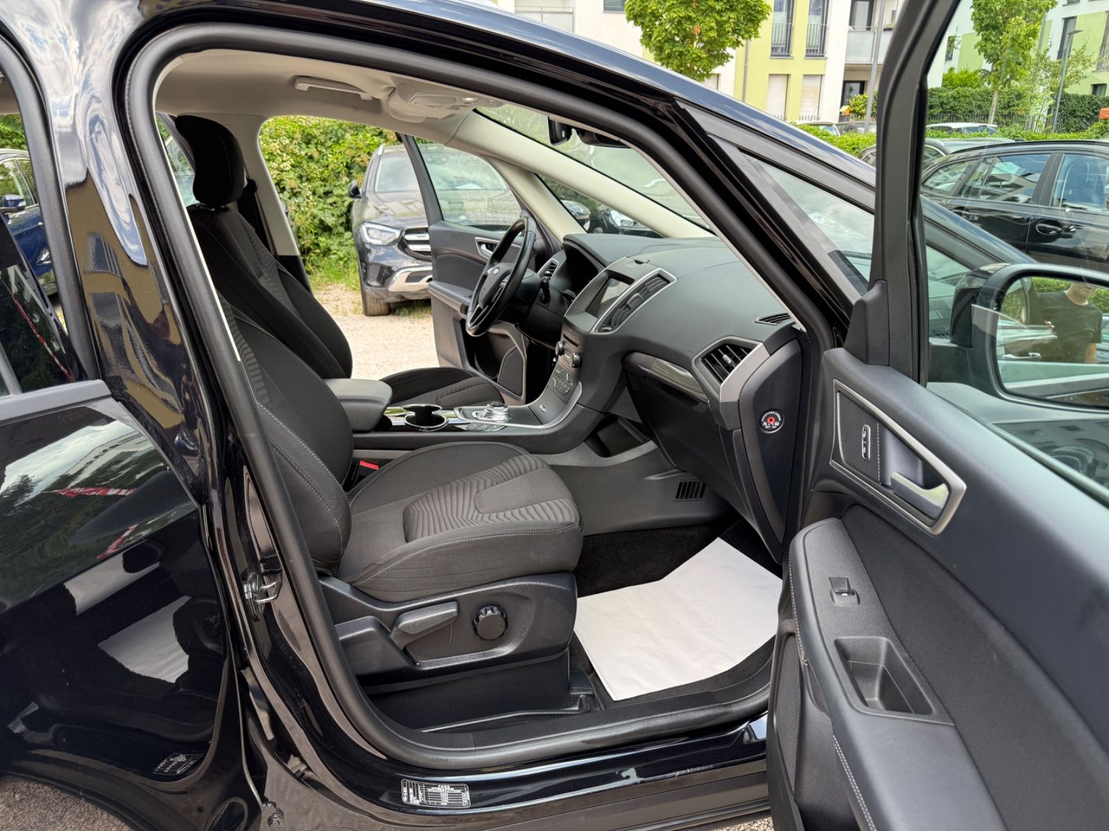 Ford S-Max 2.0 Aut EcoBlue - Samsaru's Car Outlet