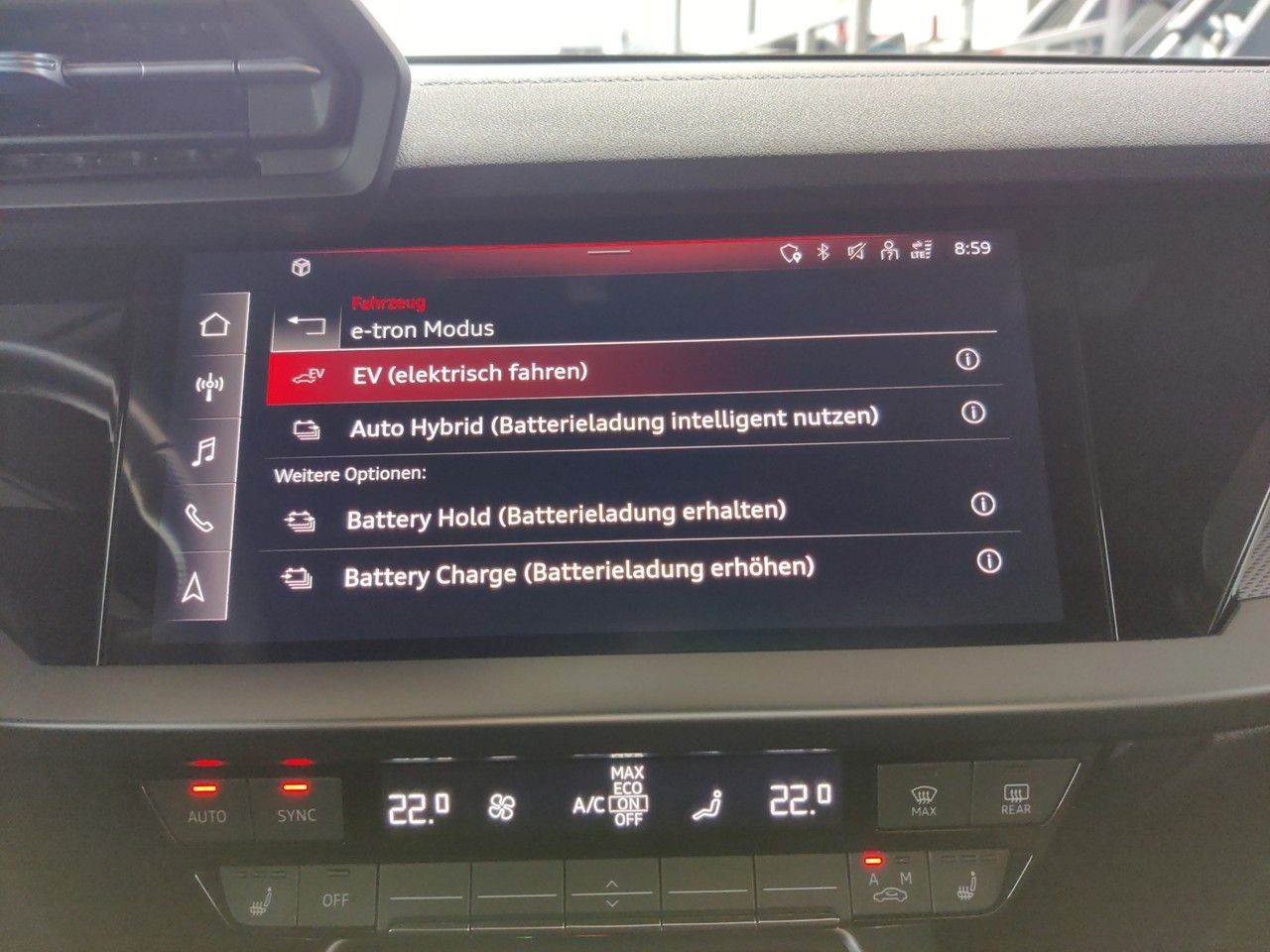 Audi A3 Sportback 40 TFSIe S tronic S line, AHK, LED