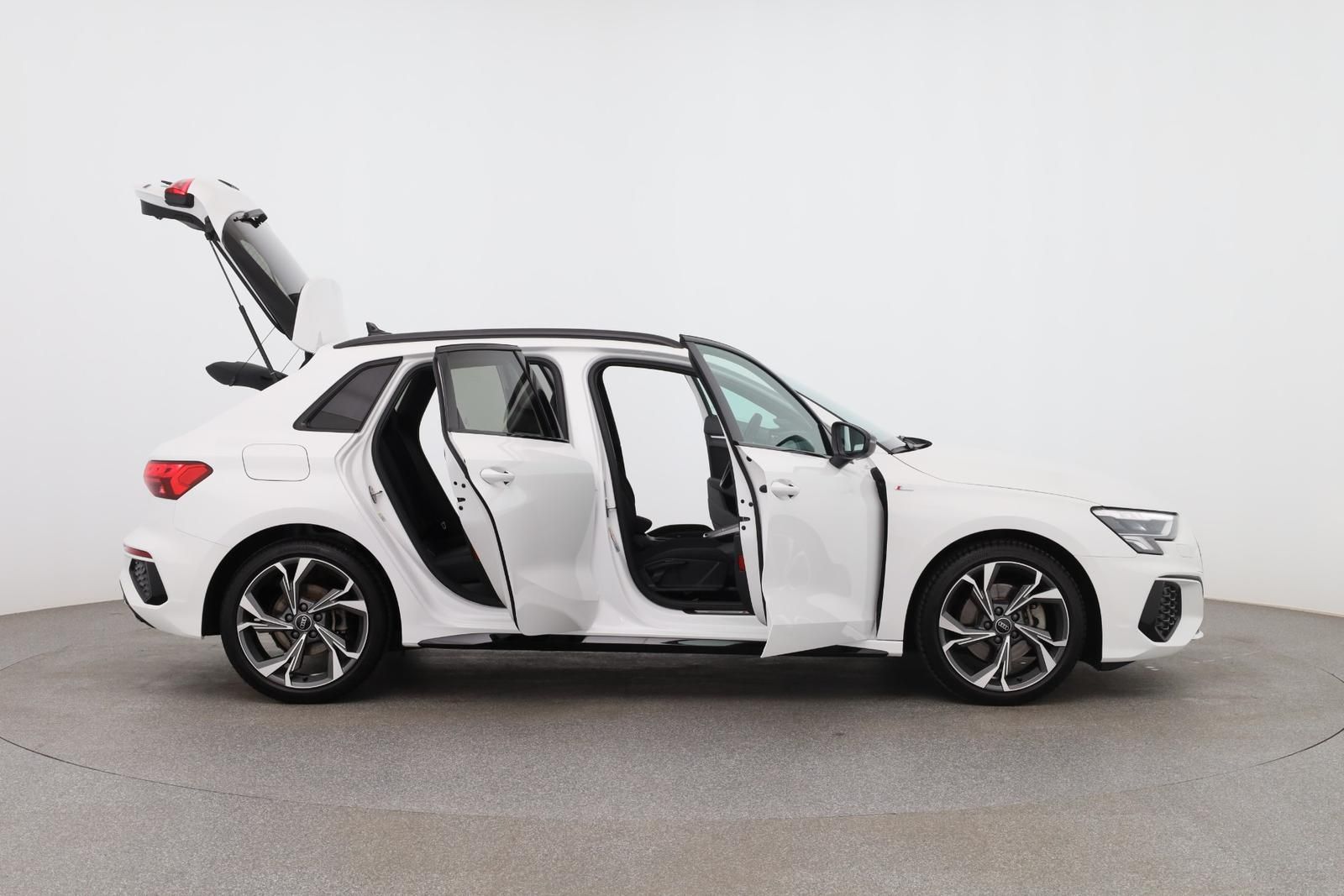 Audi A3 Sportback 40 TDI quattro S-Line - Samsaru's Car Outlet