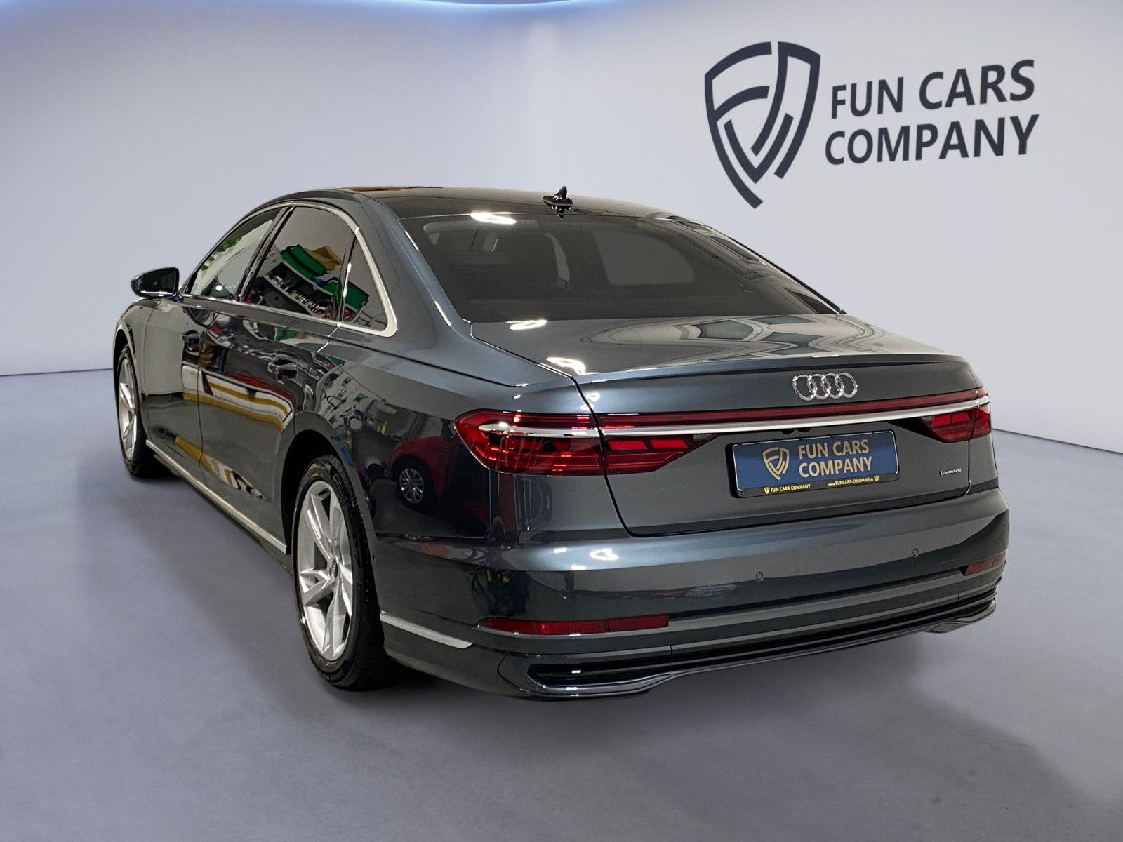 Audi A8 50 TDI L quattro - Samsaru's Car Outlet