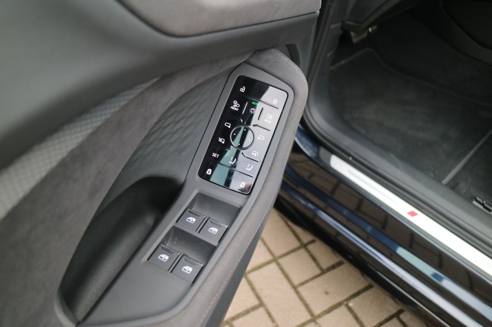 Audi A5 Avant 2,0TFSI-Quattro-S-Line-ACC-AHK-