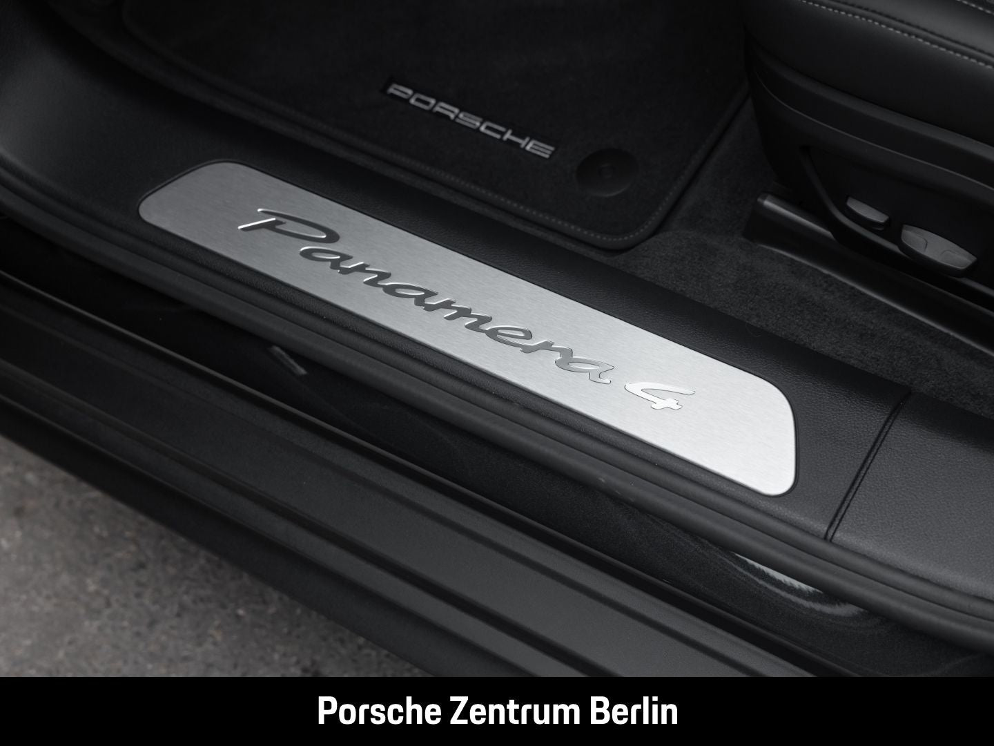 Porsche Panamera 4 E-Hybrid Head-Up InnoDrive Parklenkas