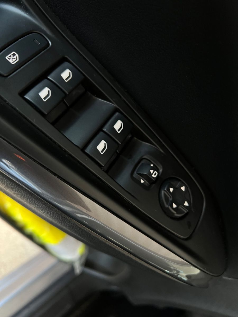 Opel Grandland Design Line - Samsaru's Car Outlet