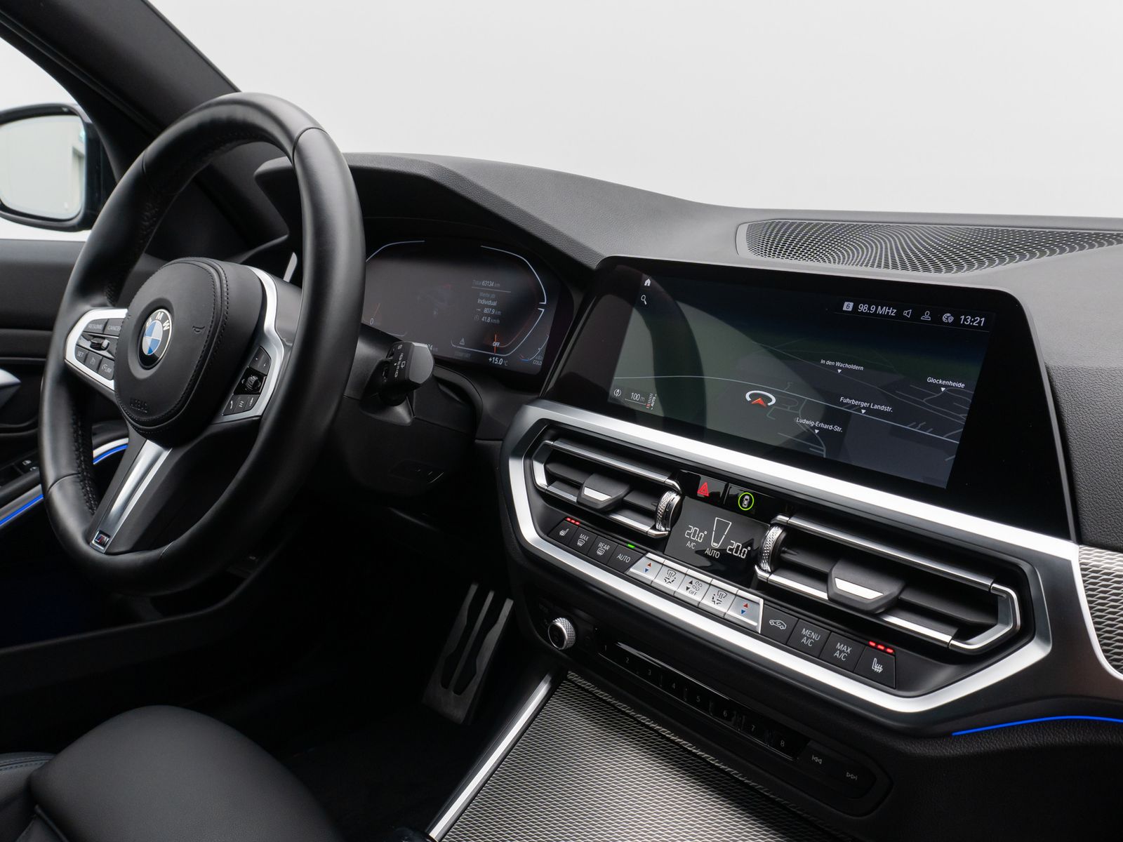 BMW 320d M Sport - Samsaru's Car Outlet