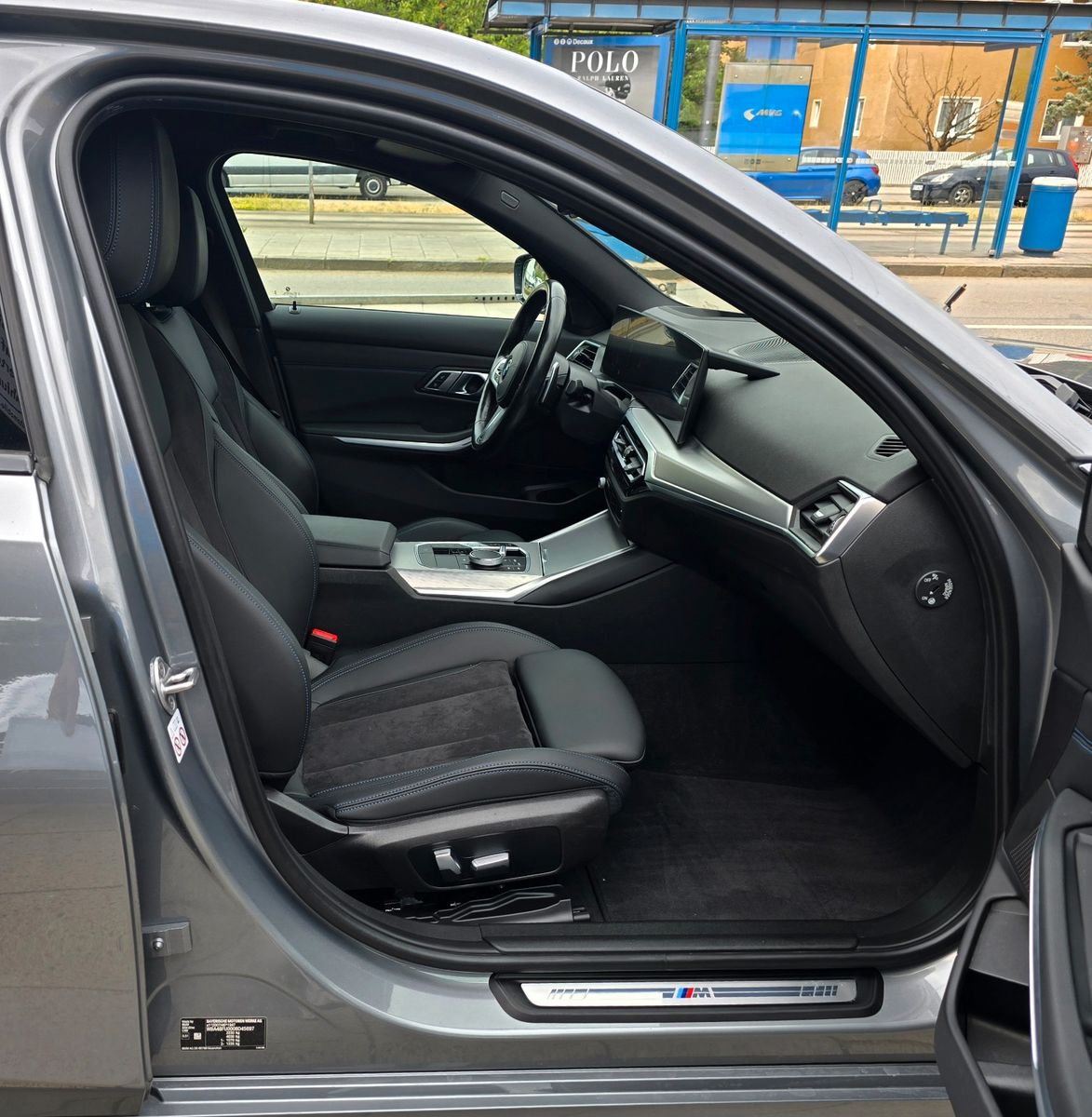 BMW 320 d xDrive M Sport - Samsaru's Car Outlet