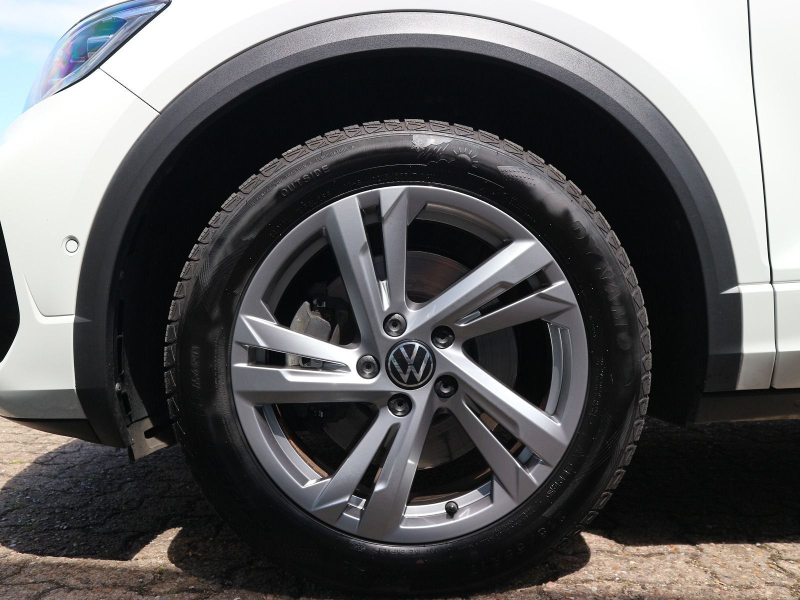 Volkswagen T-Roc R-Line 2.0 TDI DSG - Samsaru's Car Outlet