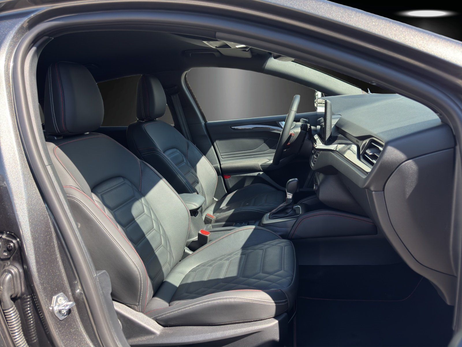 Ford Focus 1.0 ST-Line X Aut./LED/ACC/KAMERA/NAVI/HUD