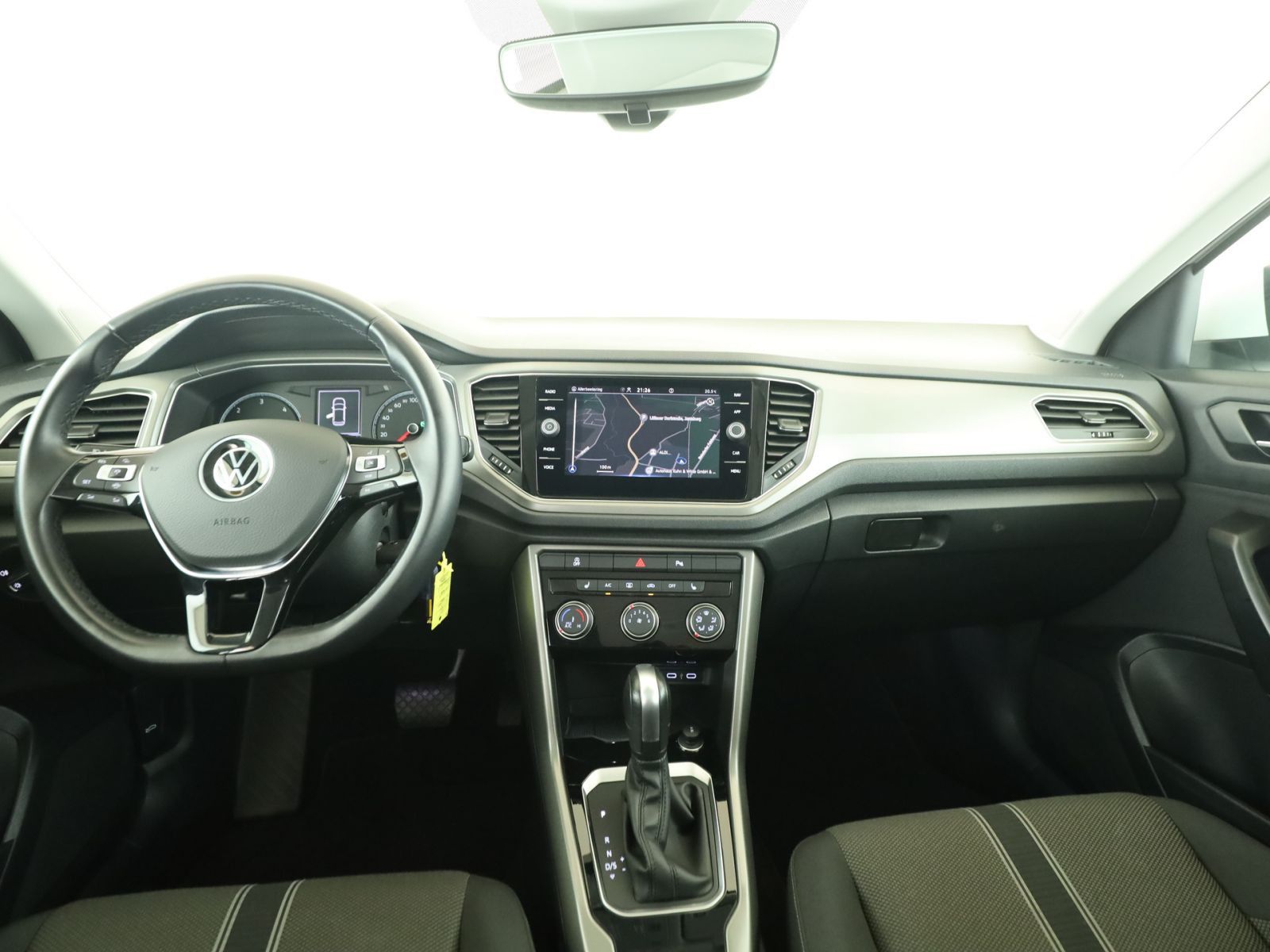 Volkswagen T-Roc 2.0 TDI Style - Samsaru's Car Outlet
