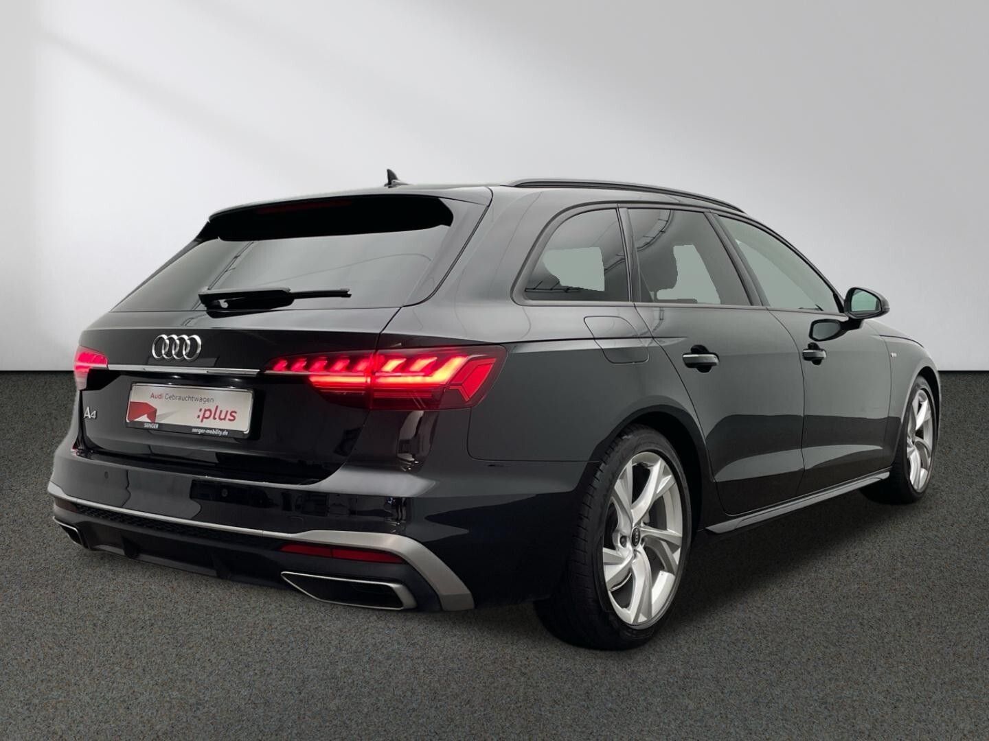 Audi A4 Avant 35 TFSI S line - Samsaru's Car Outlet