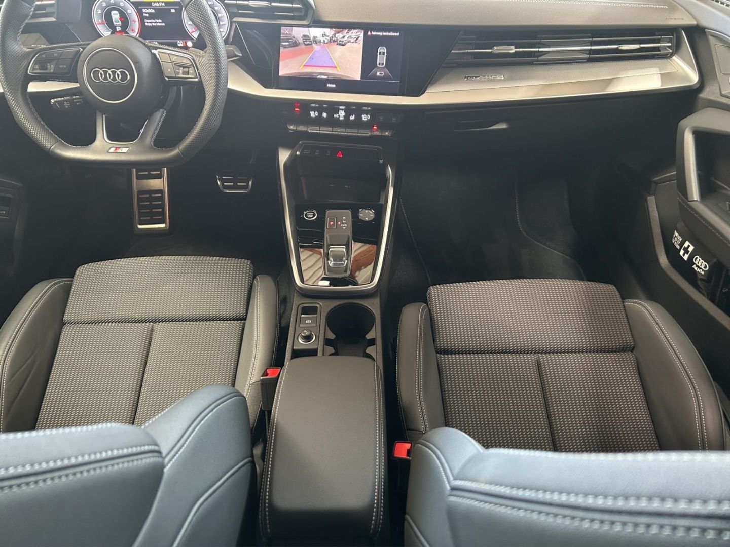 Audi A3 Lim. 40 TFSI quattro S-tronic - Samsaru's Car Outlet