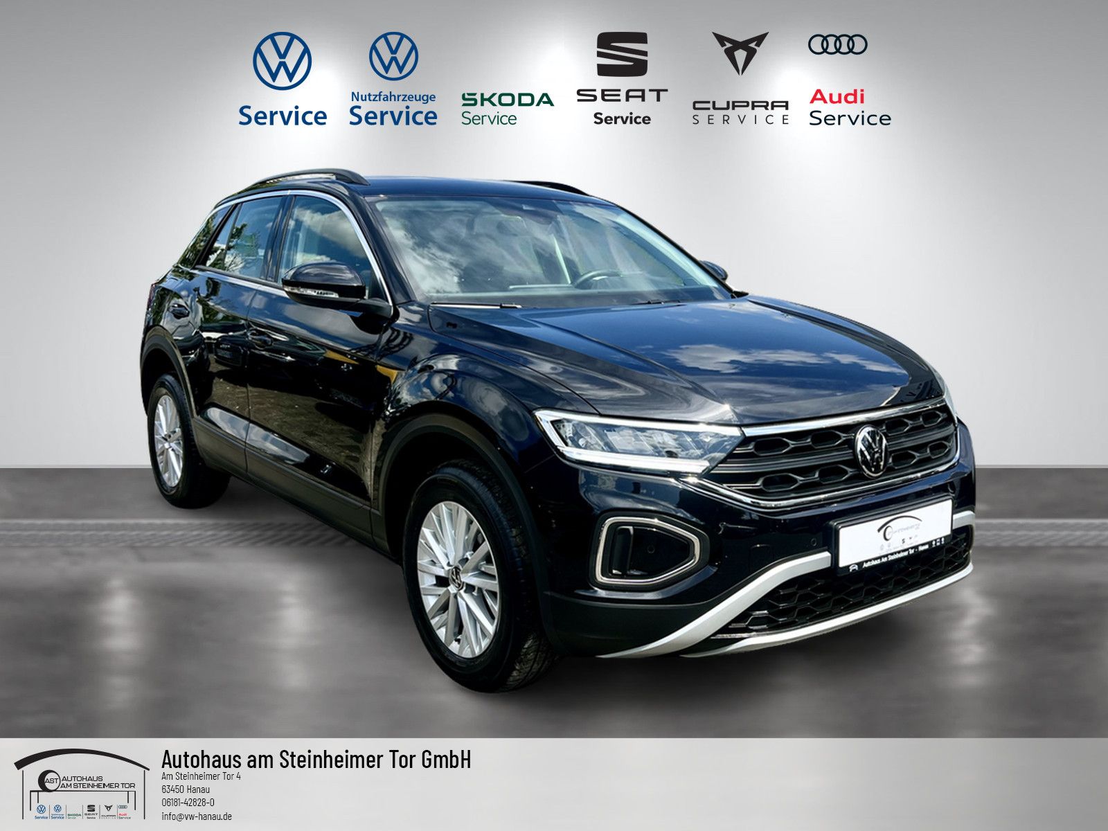 Volkswagen T-Roc LIFE - Samsaru's Car Outlet