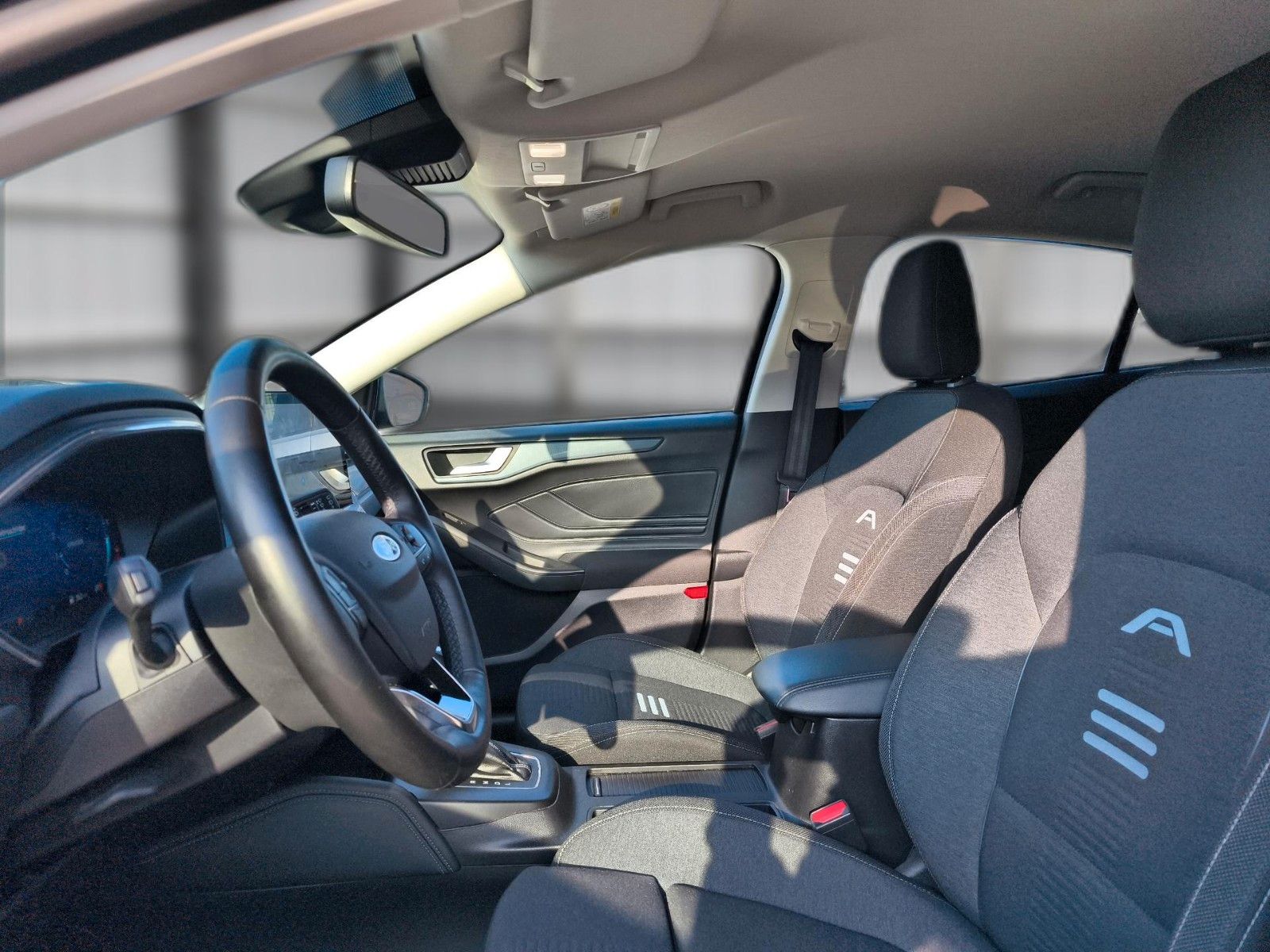 Ford Focus Lim. Active X NAVI LED ACC TOP ZUSTAND