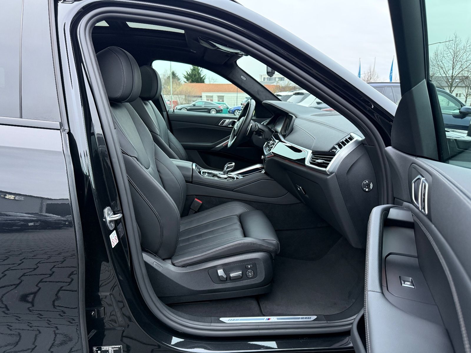 BMW X6*40xd*MSPORT*INDIVIDUAL*360°ACC*HUD*SKYLONUNGE