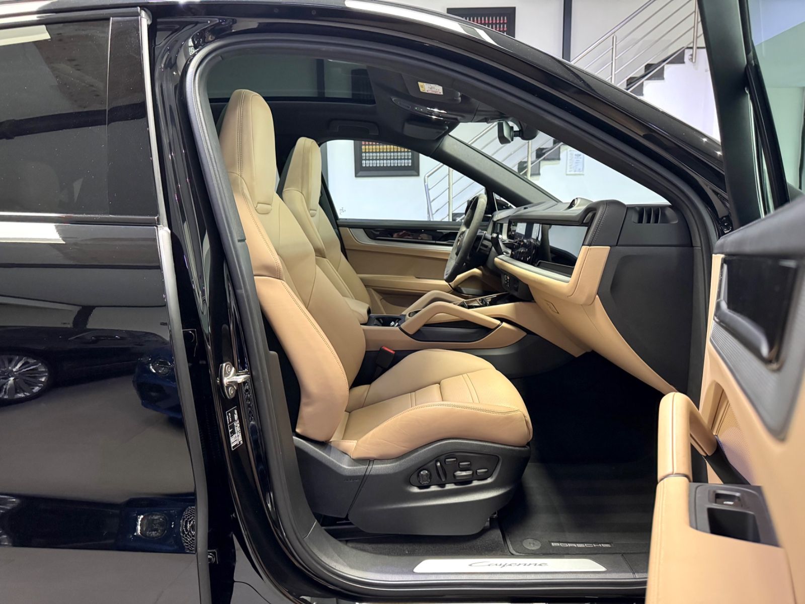 Porsche CAYENNE COUPE E-HYBRID FACELIFT INNO-DRIVE 21"