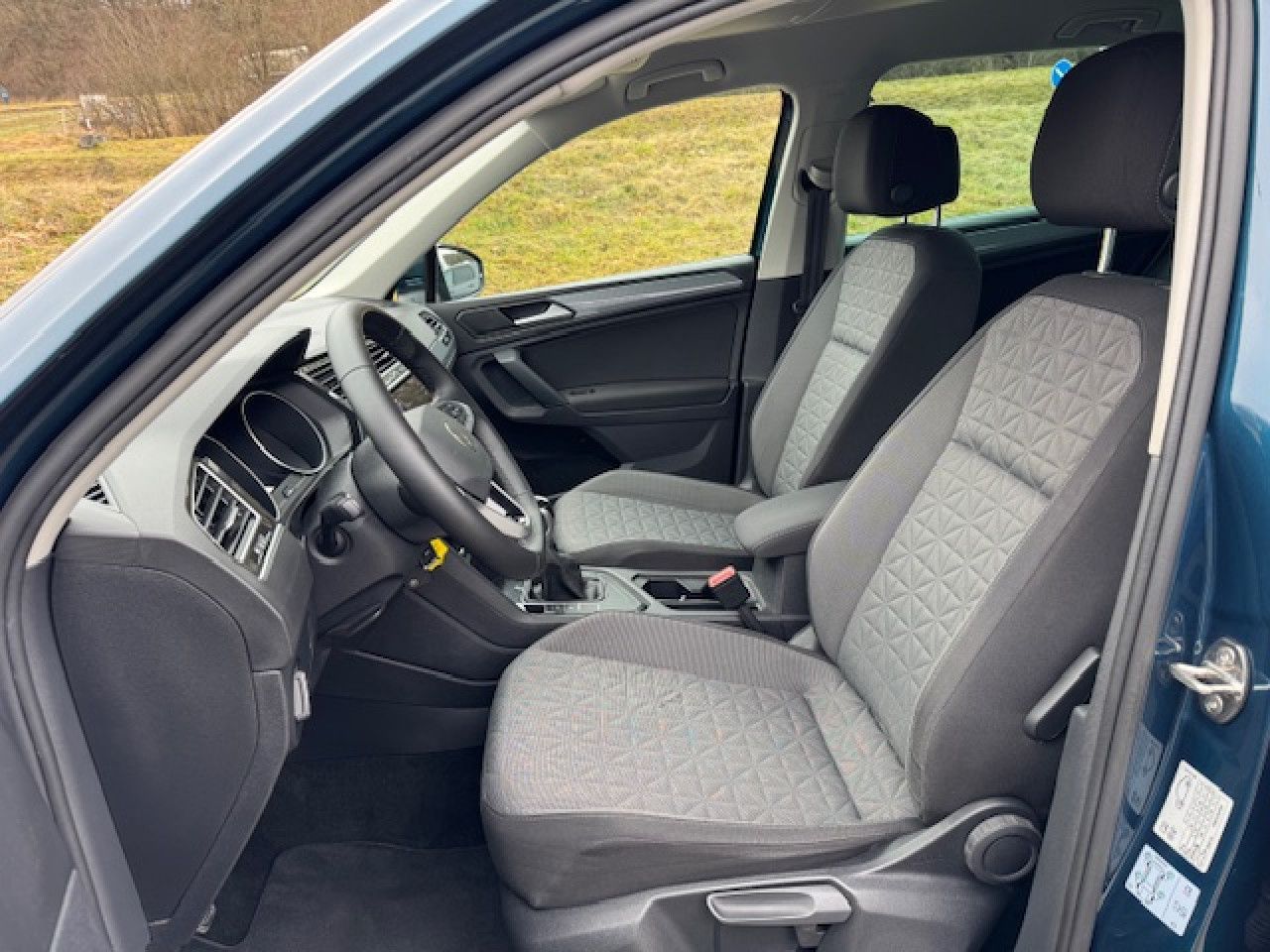 Volkswagen Tiguan Life 1.5 TSI - Samsaru's Car Outlet