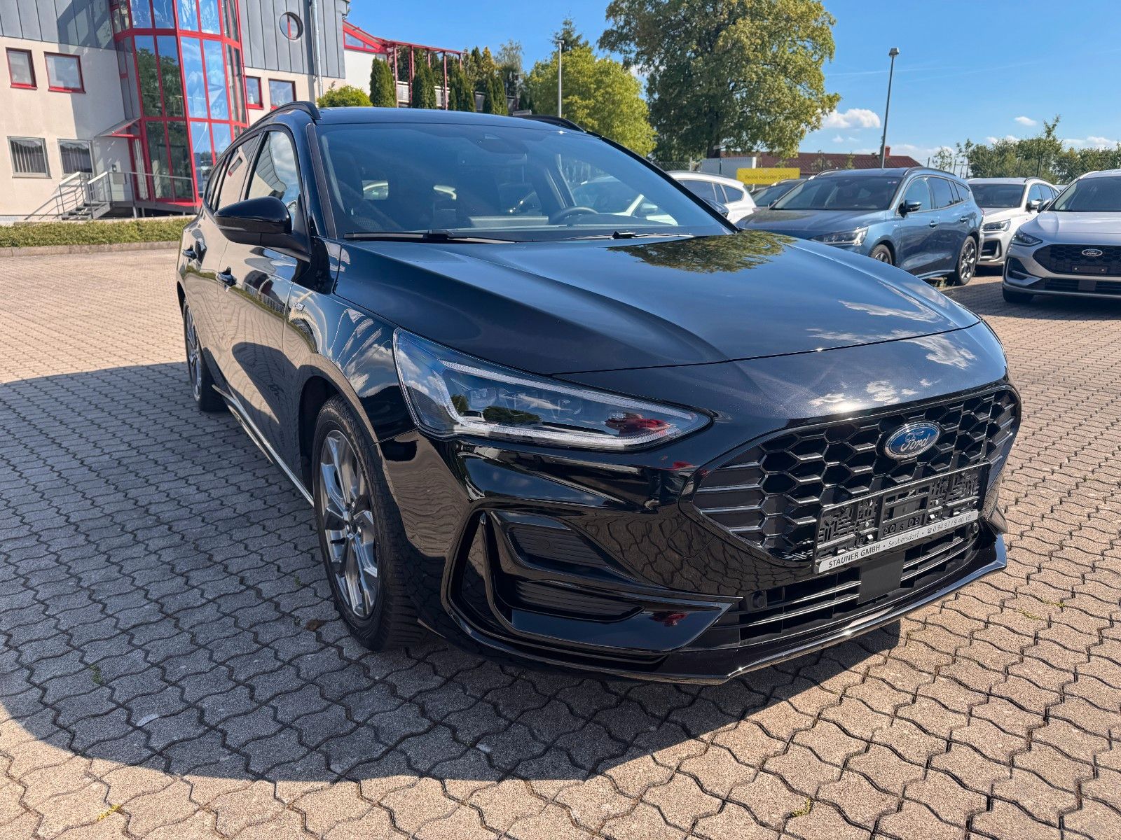 Ford Focus Turnier ST-Line X AHK KAMERA DAB LED