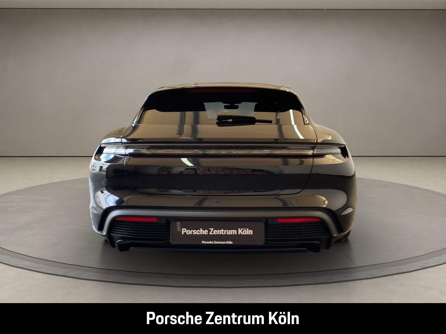 Porsche Taycan GTS Sport Turismo HA-Lenkung InnoDrive