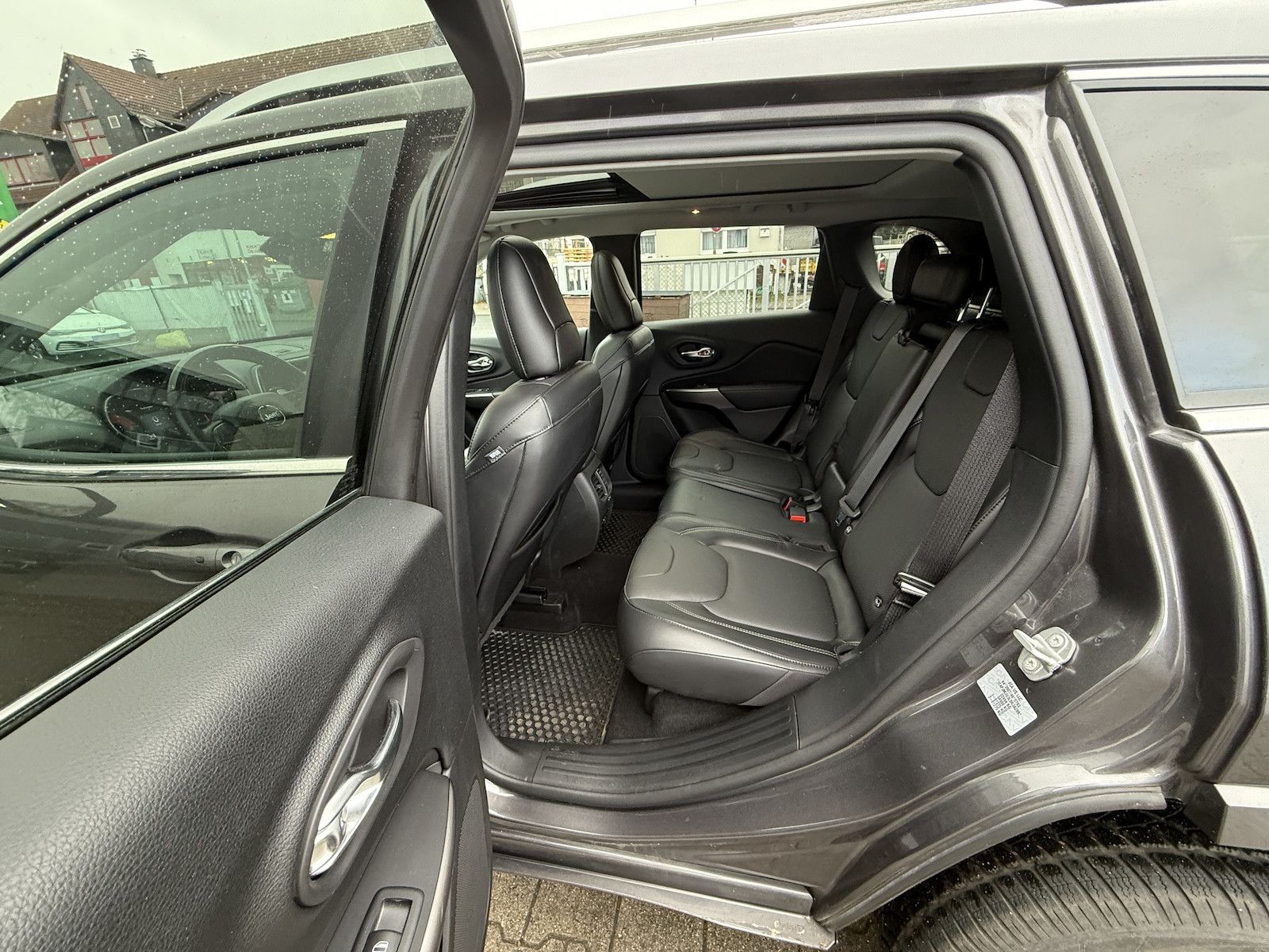 Jeep Cherokee Overland 4WD Navi LED Kamera Temp PDC S