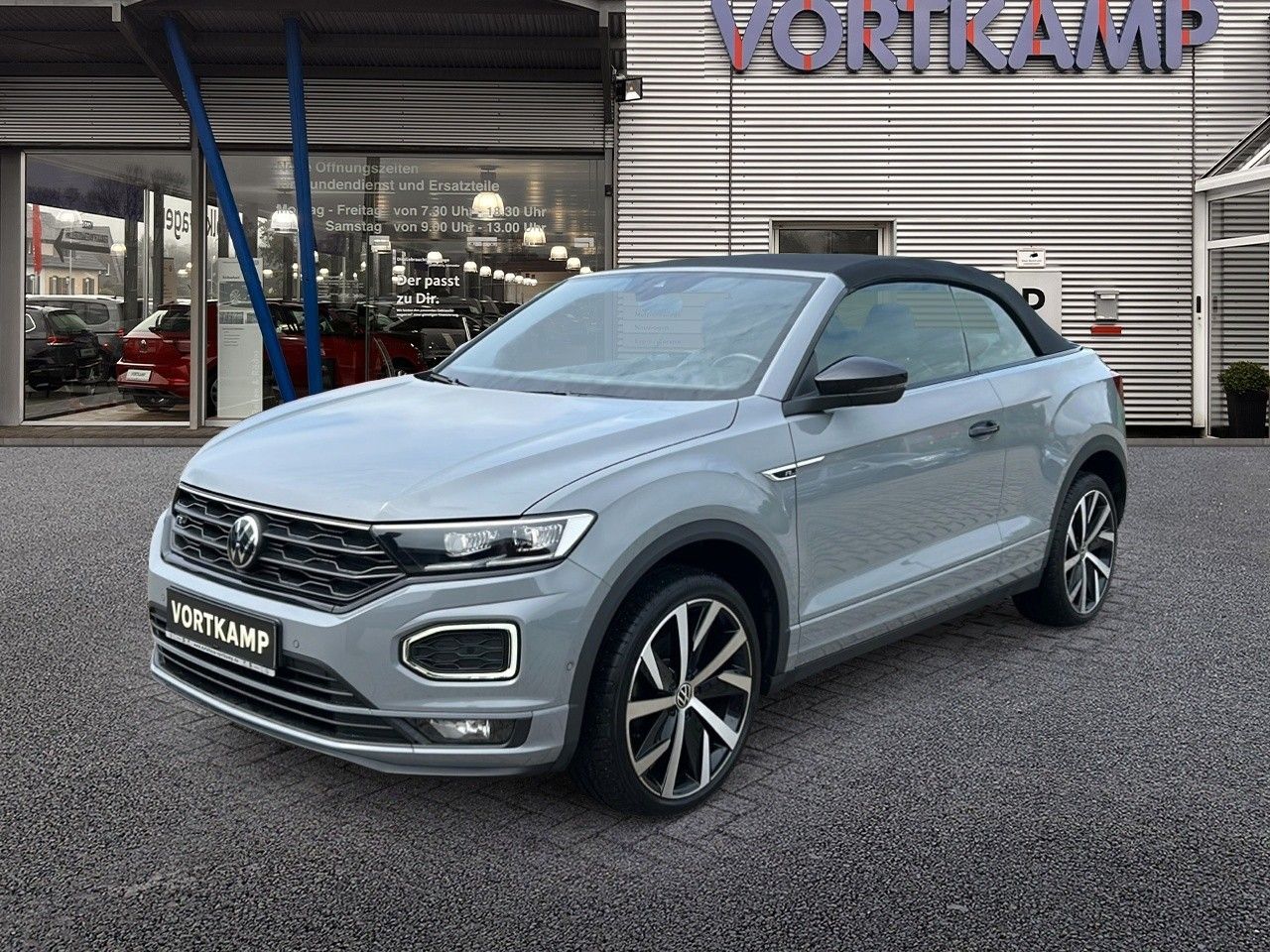 Volkswagen T-Roc R-Line Edition Plus - Samsaru's Car Outlet