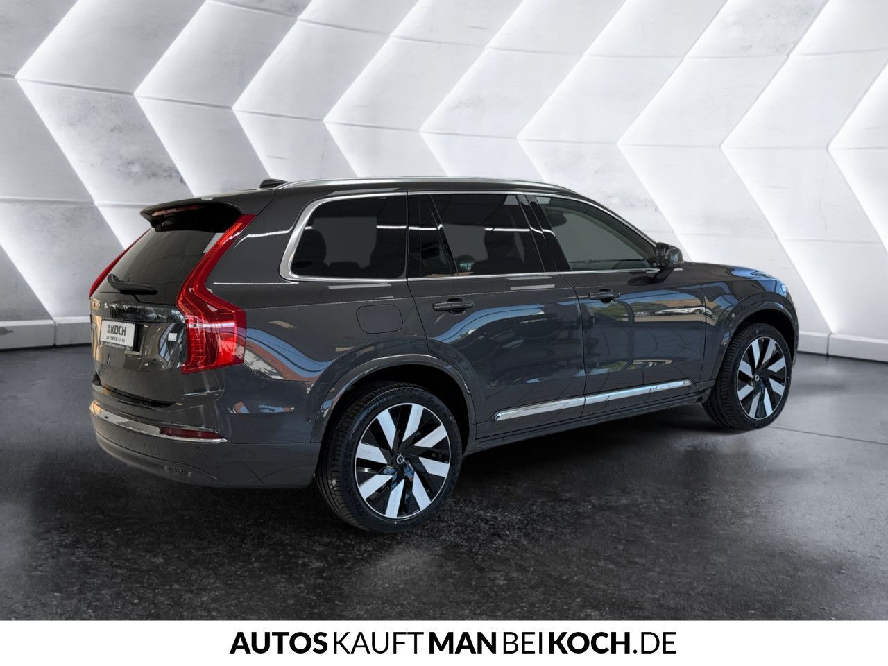Volvo XC90 T8 Plug-In AWD Ultimate - Samsaru's Car Outlet