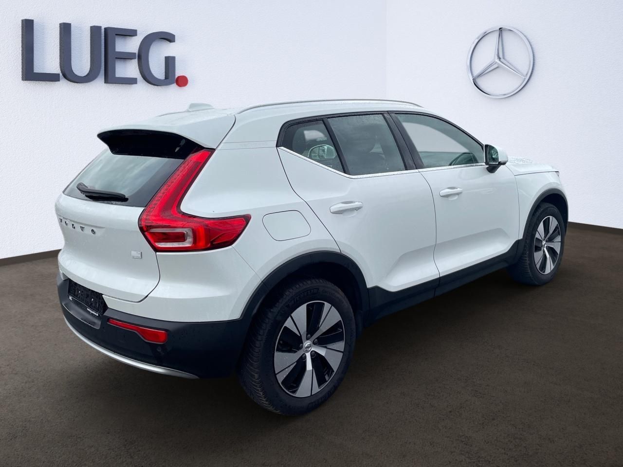 Volvo XC 40 T4 2WD Plus Bright Plug-In NAVI+LED+AHK+