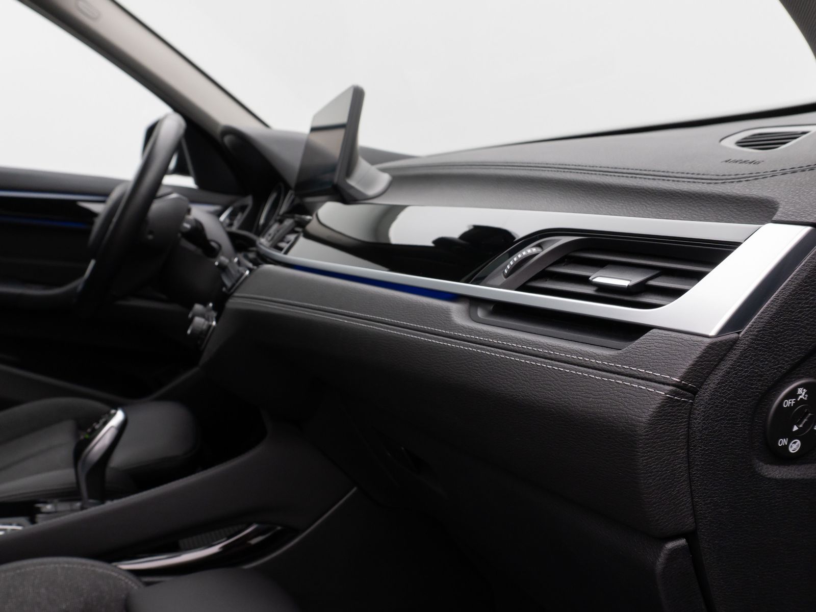 BMW X1 xD20i Sport Line - Samsaru's Car Outlet