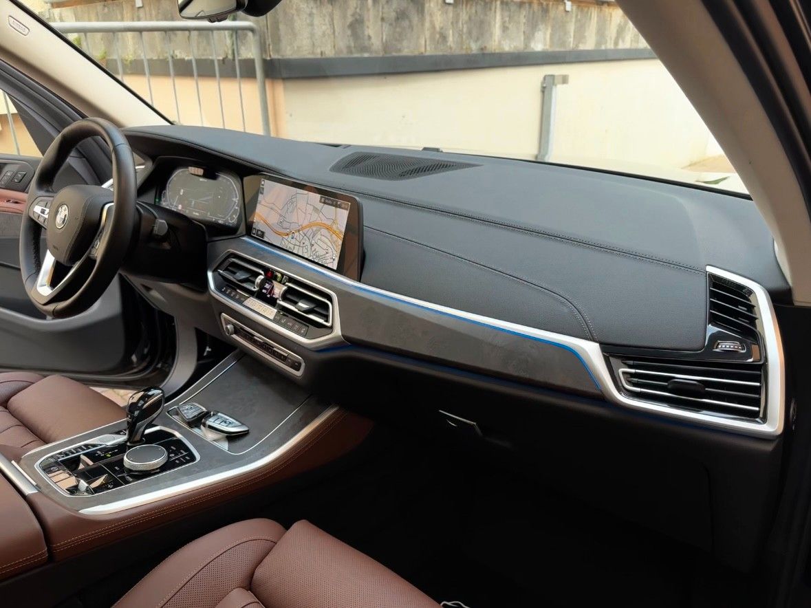 BMW X5 xDr45e PANO*Laser*Sitzkl*Massage*AHK*DA-Prof