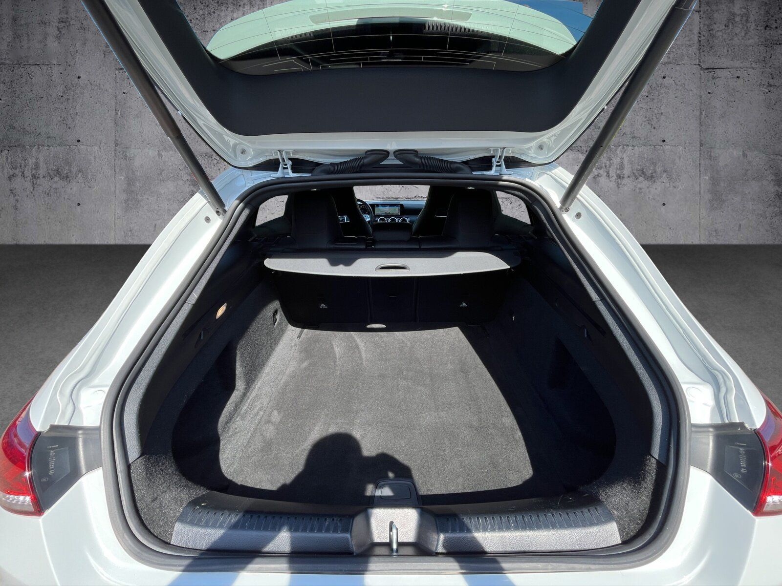 Mercedes-Benz CLA 35 AMG - Samsaru's Car Outlet