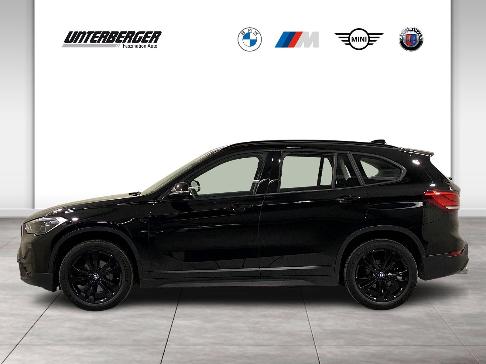 BMW X1 xDrive18d Aut - Samsaru's Car Outlet