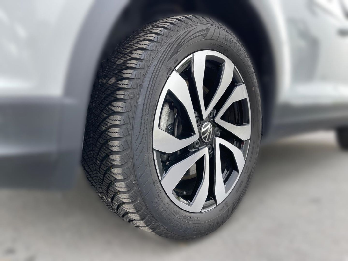 Volkswagen T-Roc Active Style 2.0 TDI - Samsaru's Car Outlet