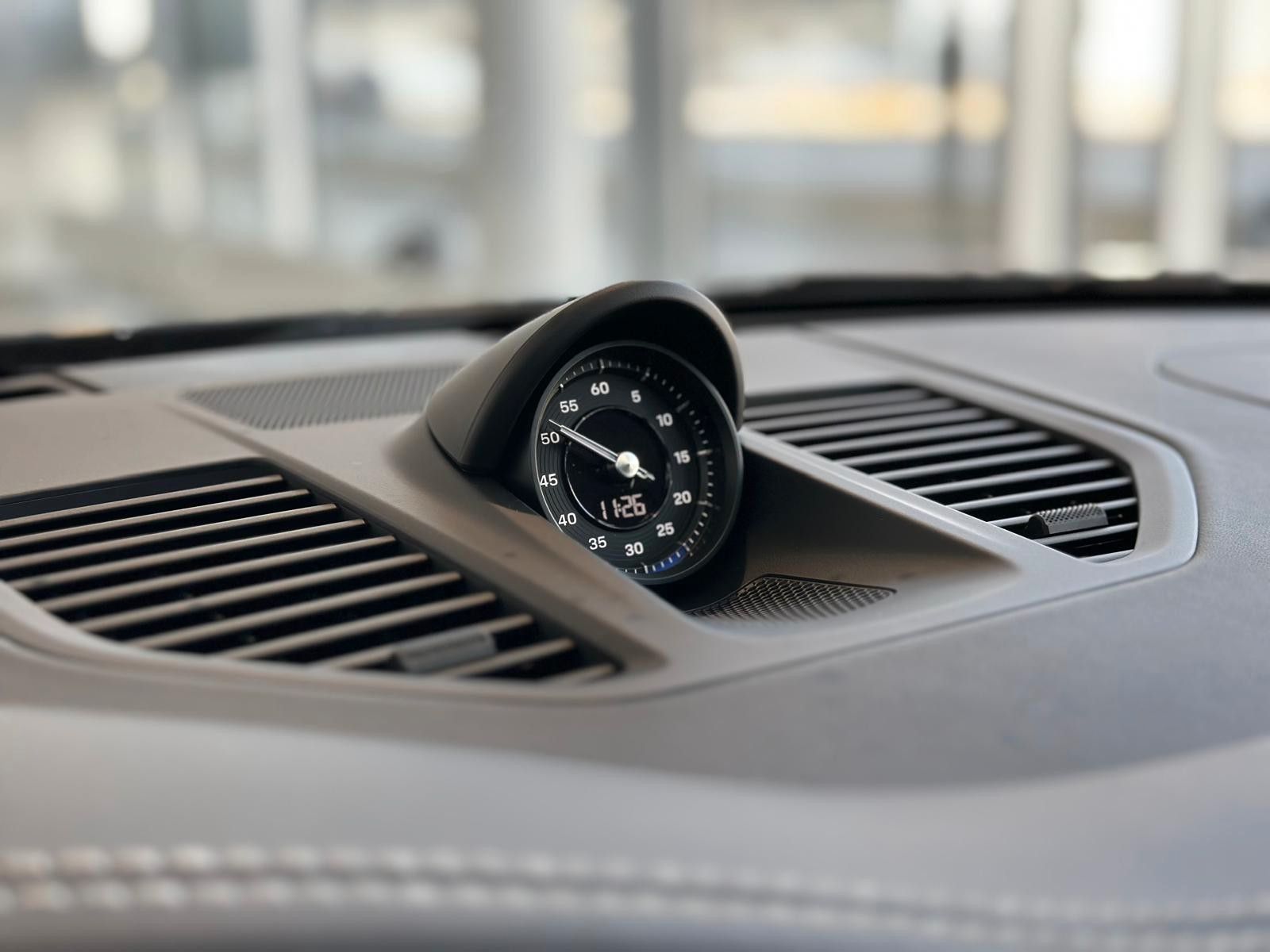 Porsche 992 Carrera 4 GTS Facelift/sw-sw/Carbon/18W/21