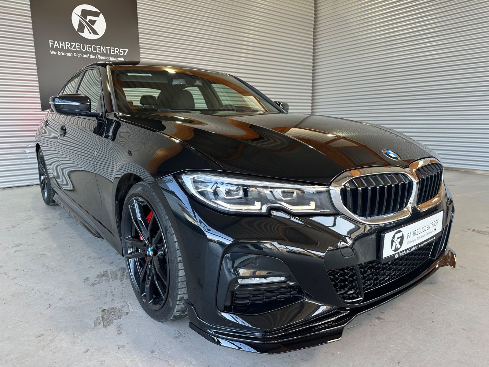 BMW 330i M-PERFORMANCE - Samsaru's Car Outlet