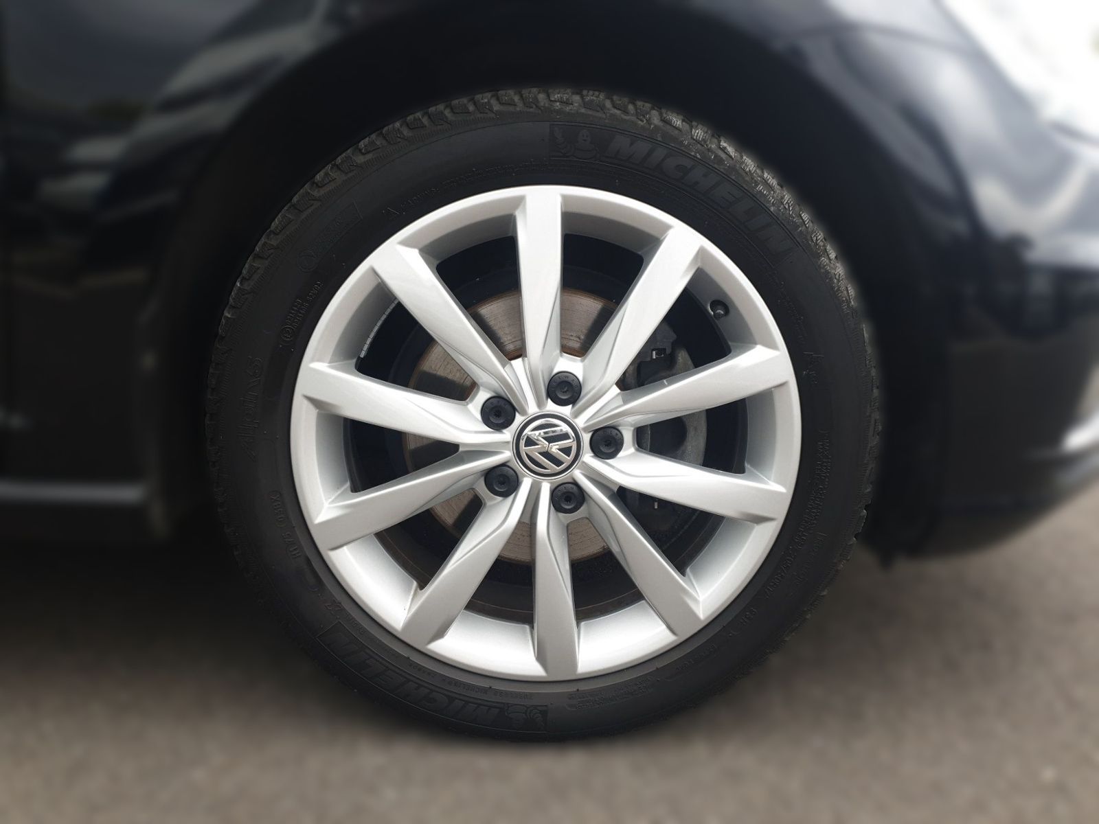 Volkswagen Golf VII Variant 1.5 TSI DSG - Samsaru's Car Outlet