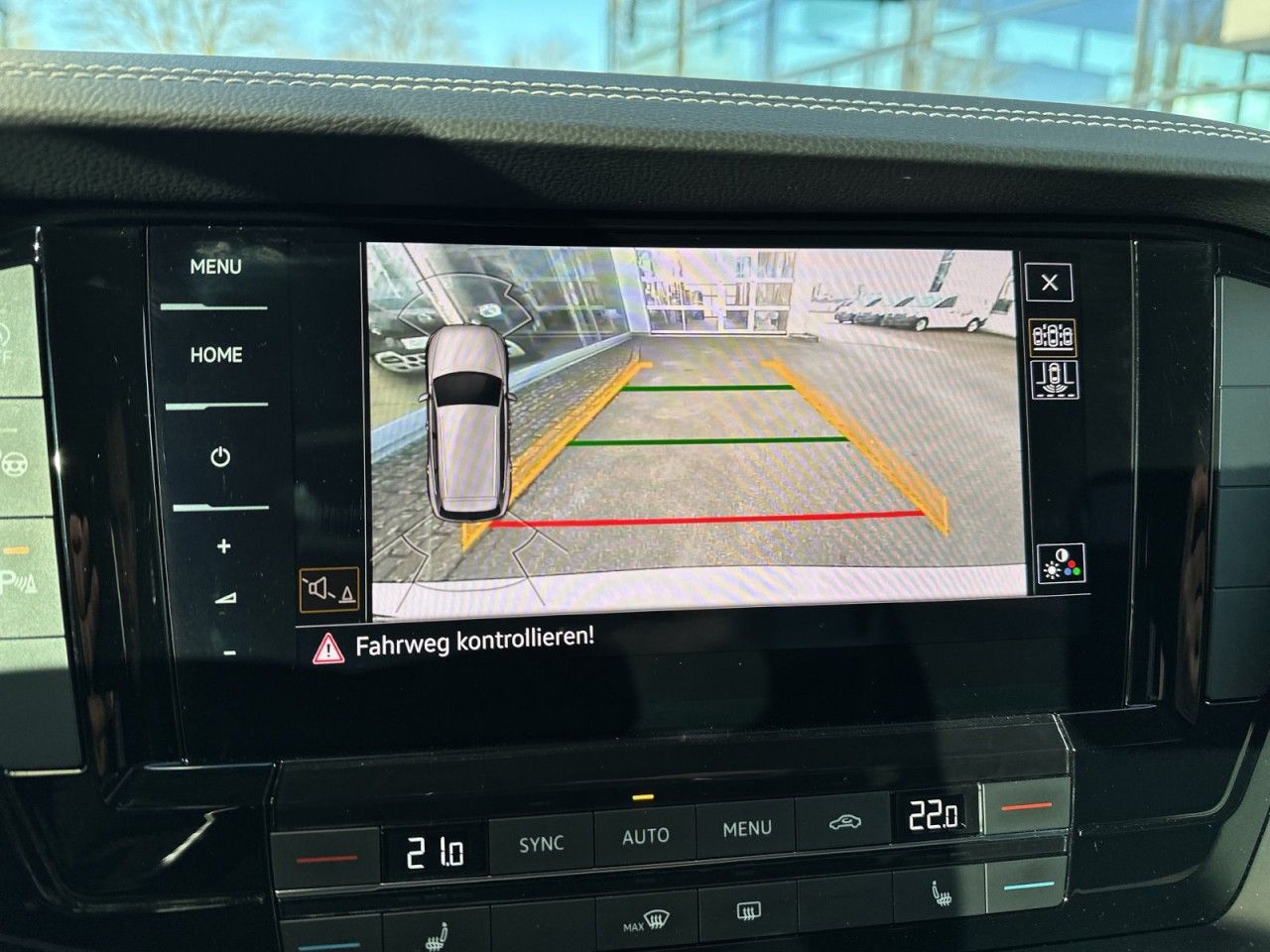 Volkswagen Touareg 3.0 V6 TDI Elegance 4Motion - Samsaru's Car Outlet
