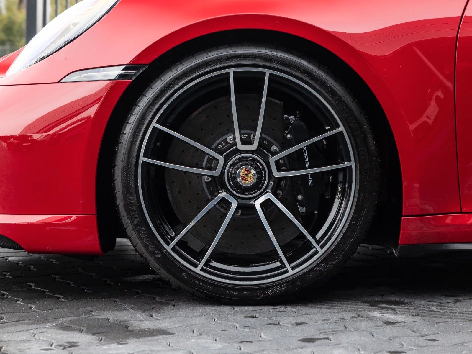 Porsche 992 911 Turbo S - Samsaru's Car Outlet